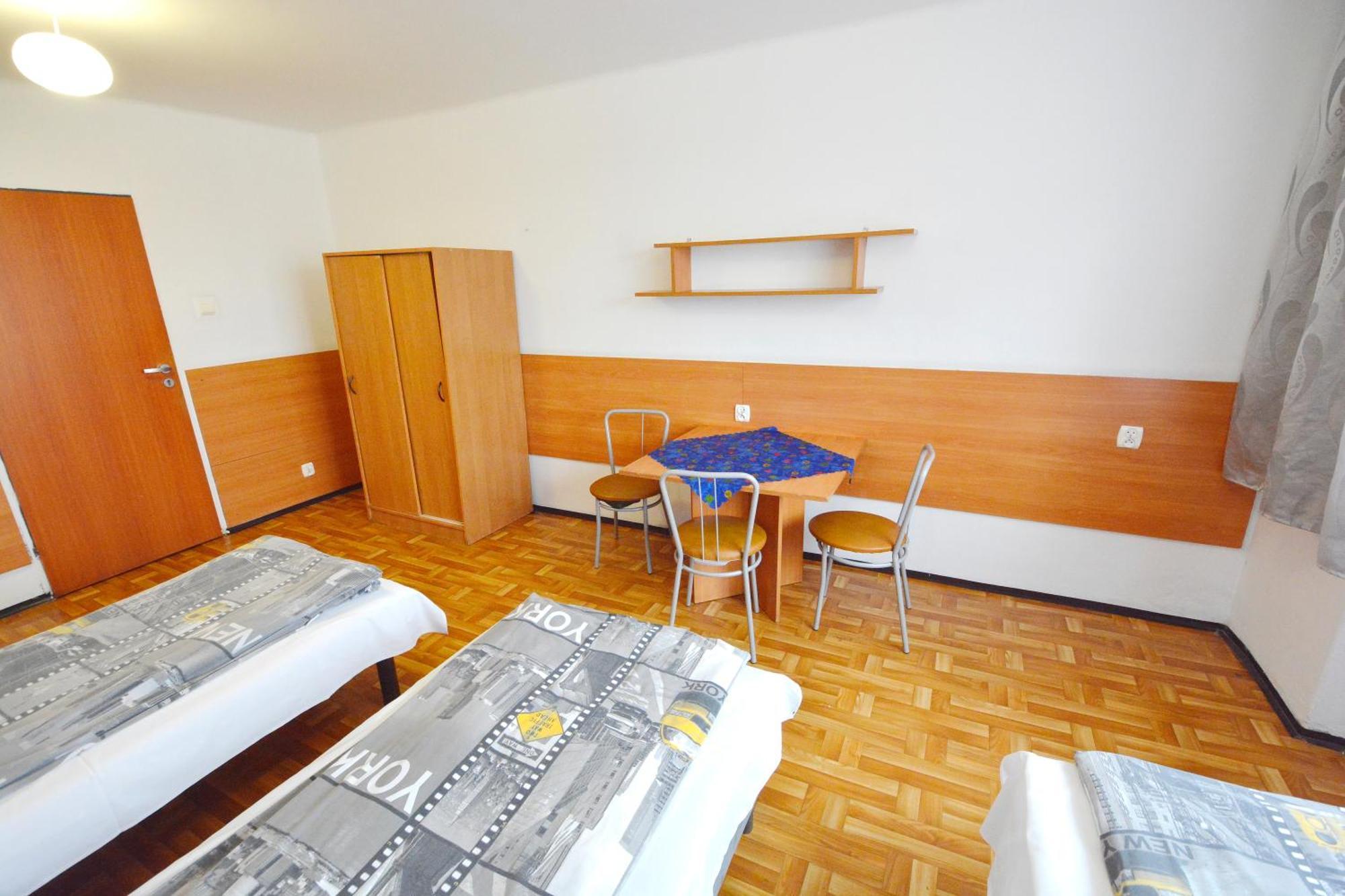 Basic Triple Room