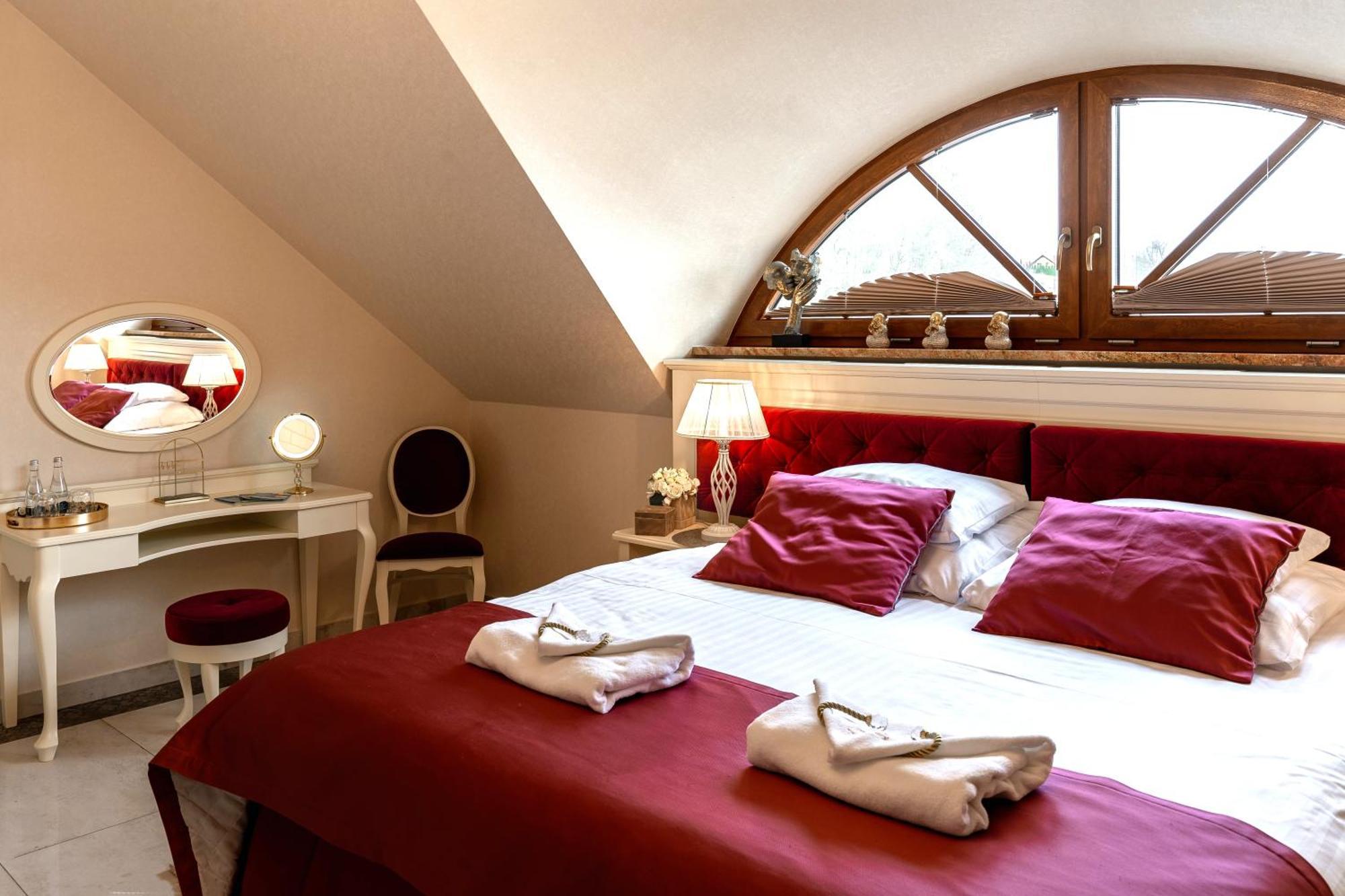 Double Room Lake View