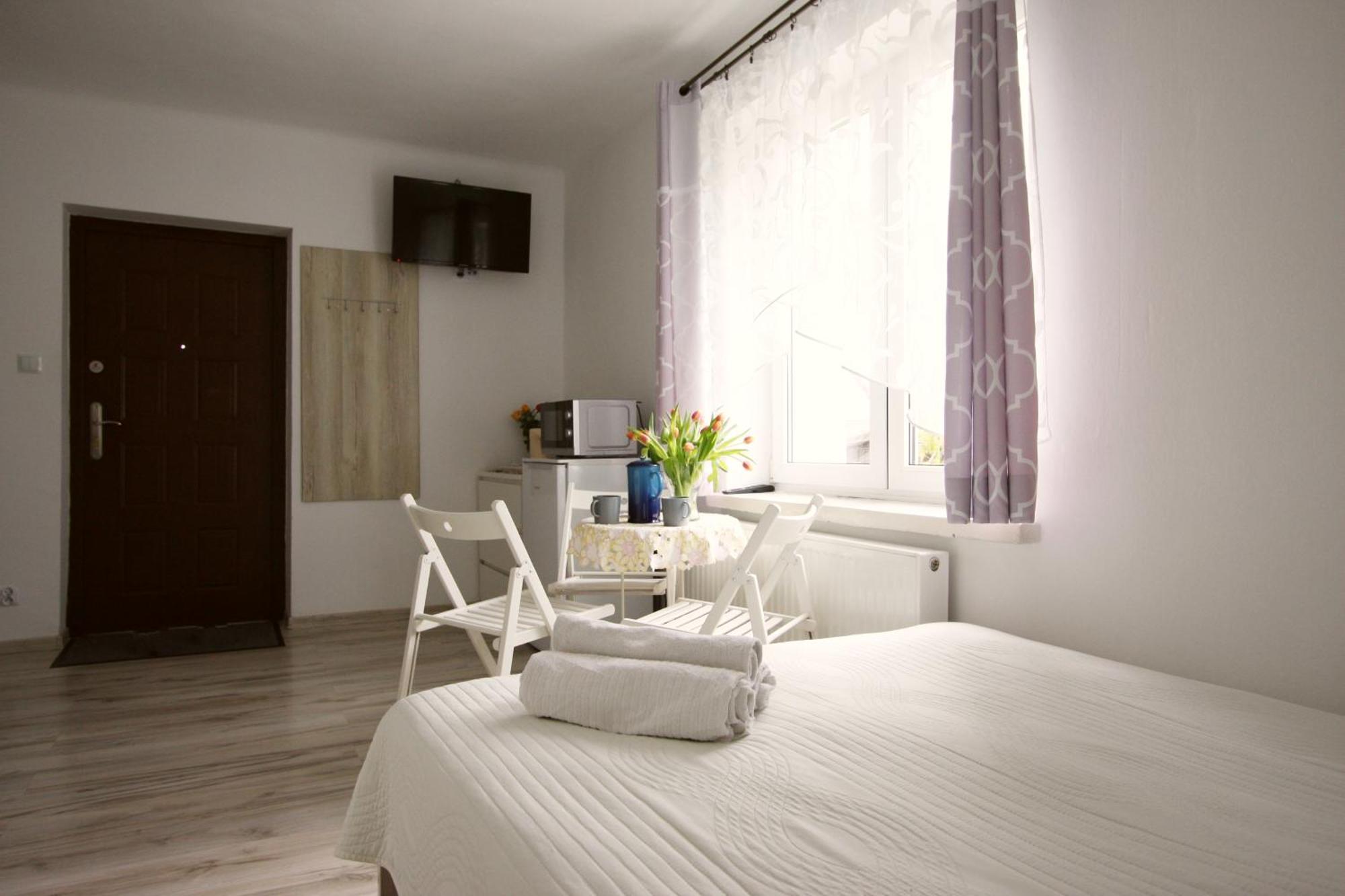 Double or Twin Room Bathroom