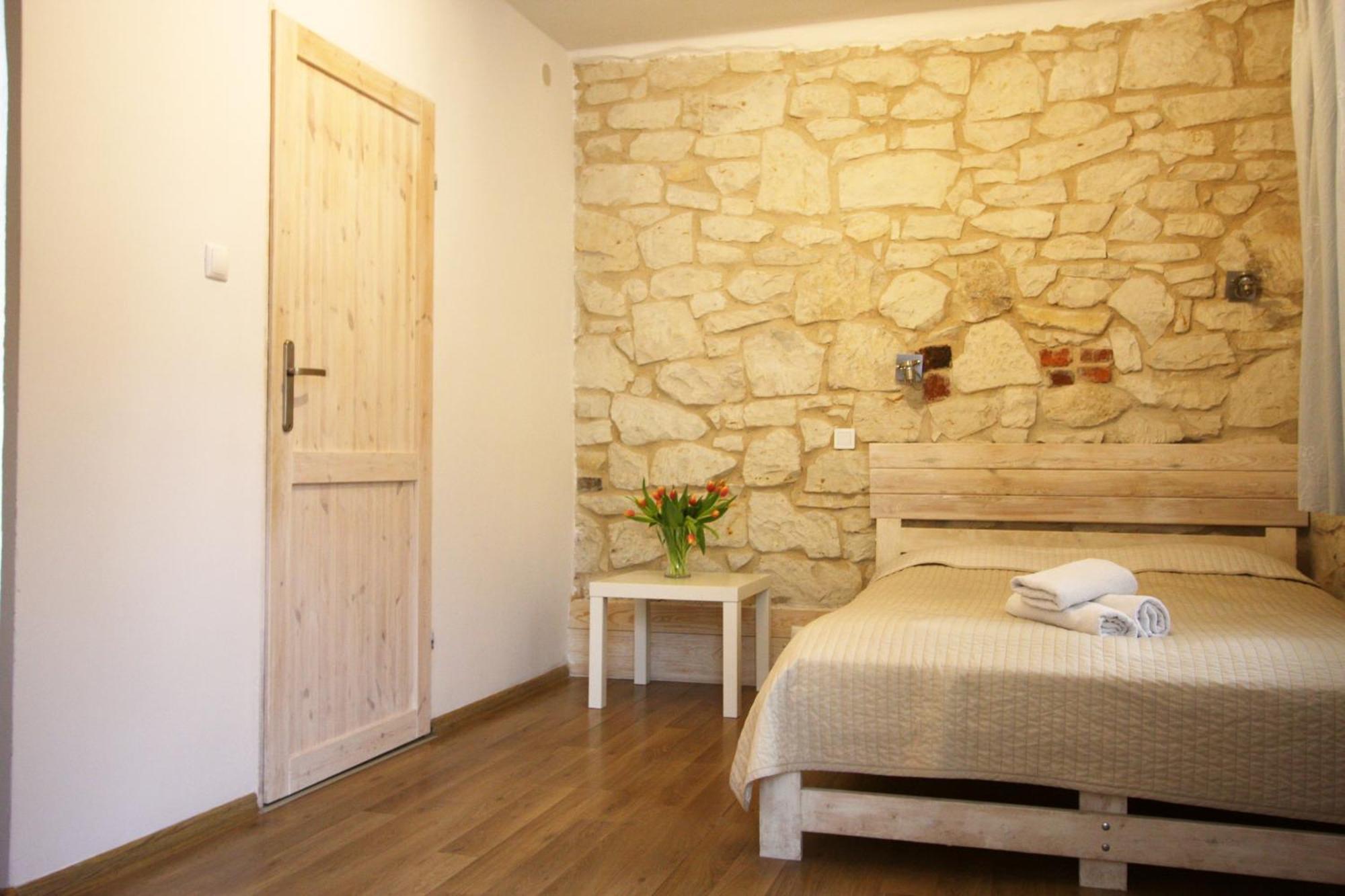 Deluxe Double Room Shower
