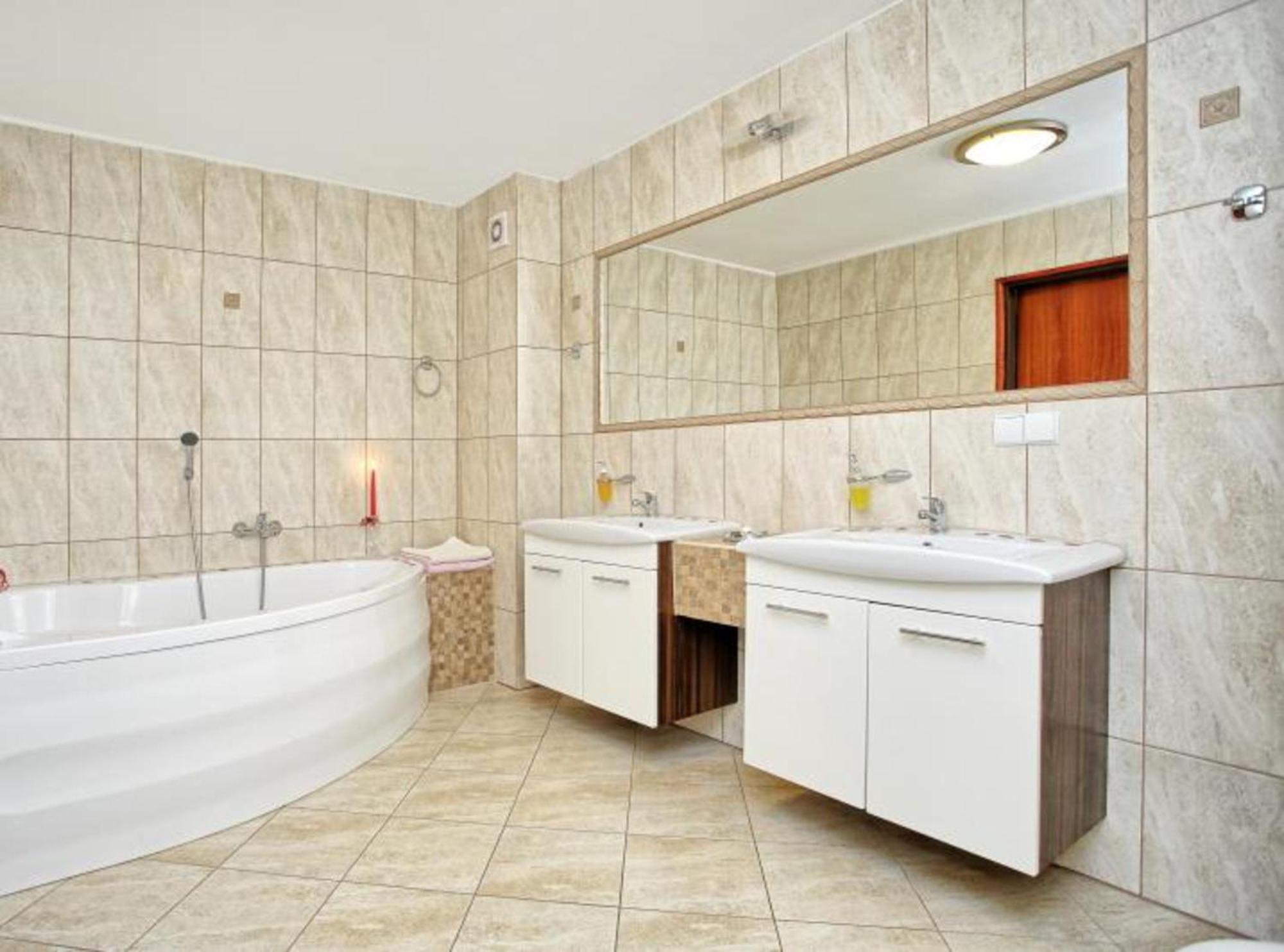 Double Room Spa Bath