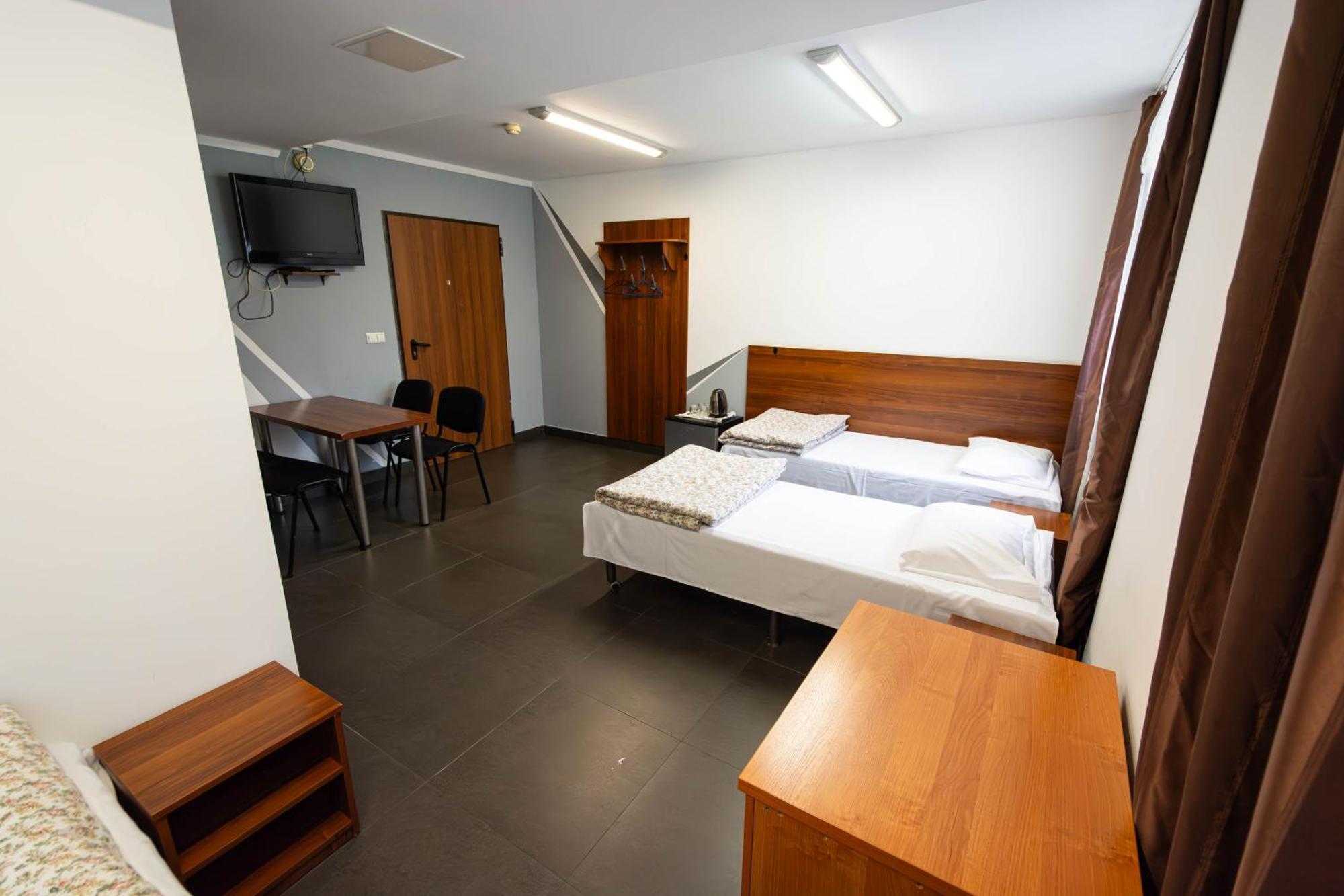 Quadruple Room Private Bathroom