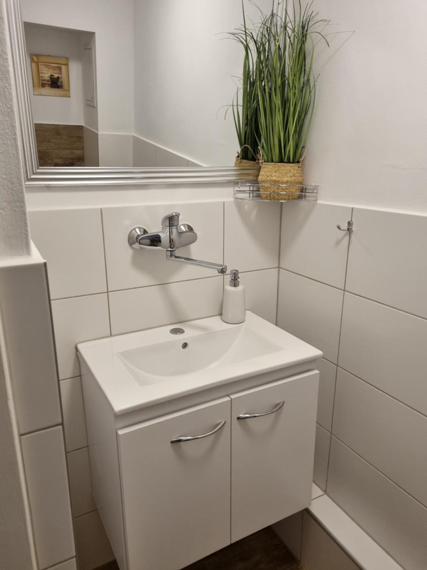Small Single Room