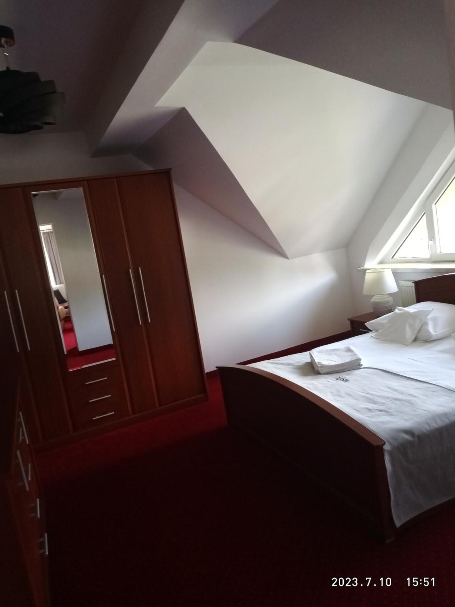 Double Room Private Bathroom