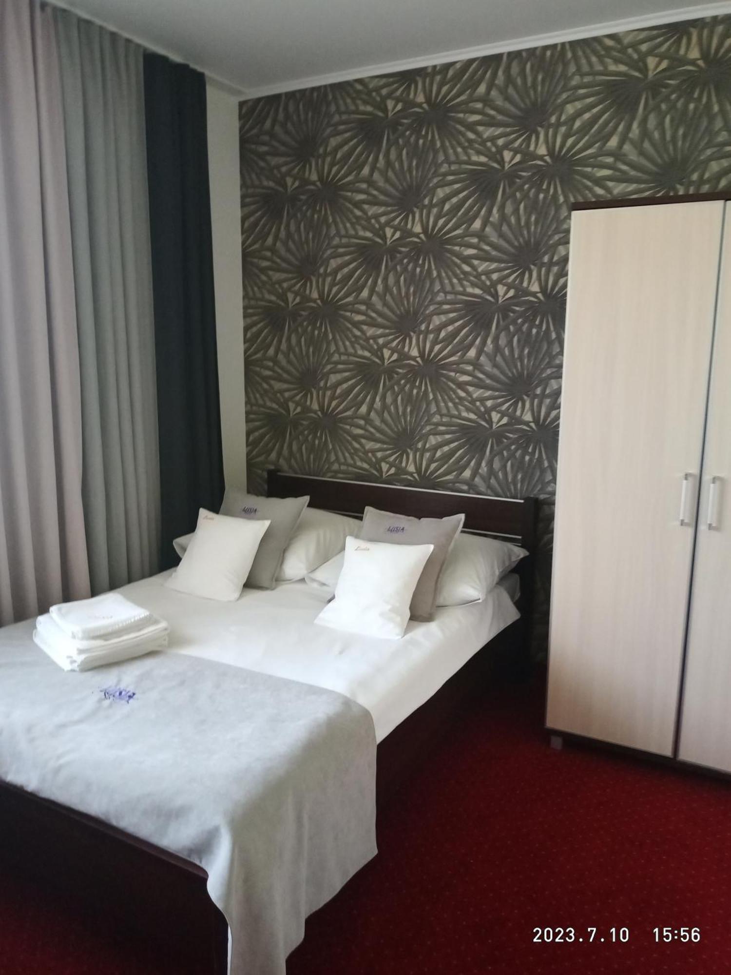 Triple Room Private Bathroom