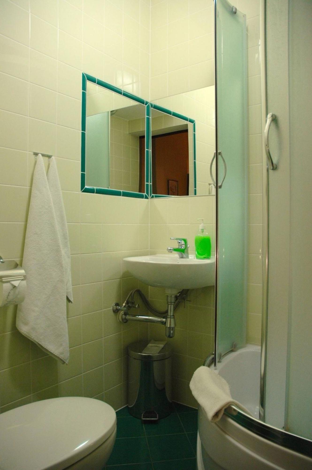 Single Room