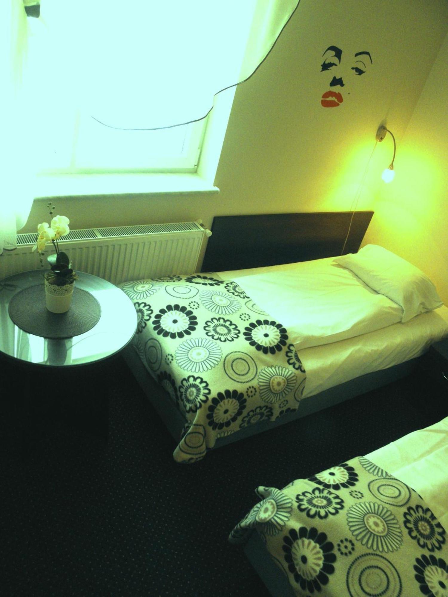 Triple Room Bathroom