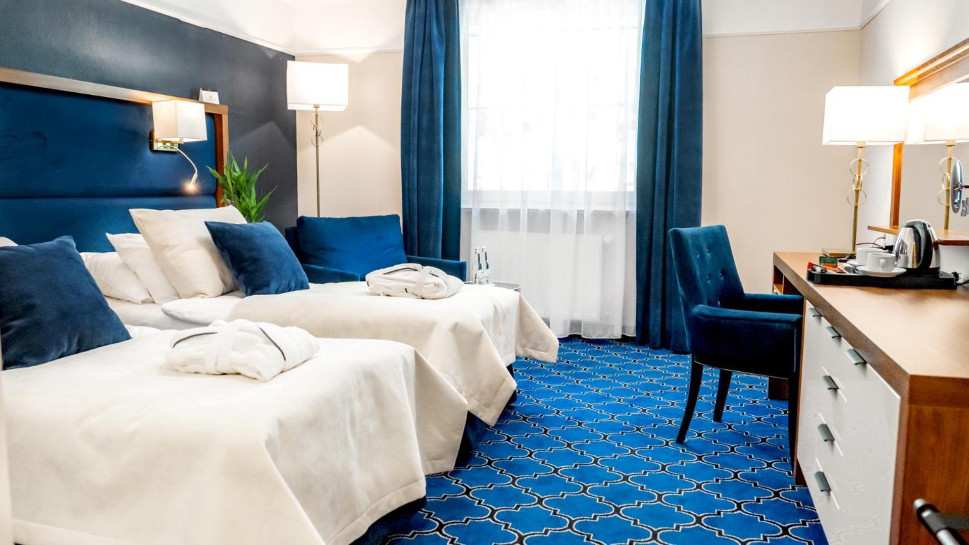 Separate building without connection to the other buildings Classic Room one or two beds Villa Czarny Potok