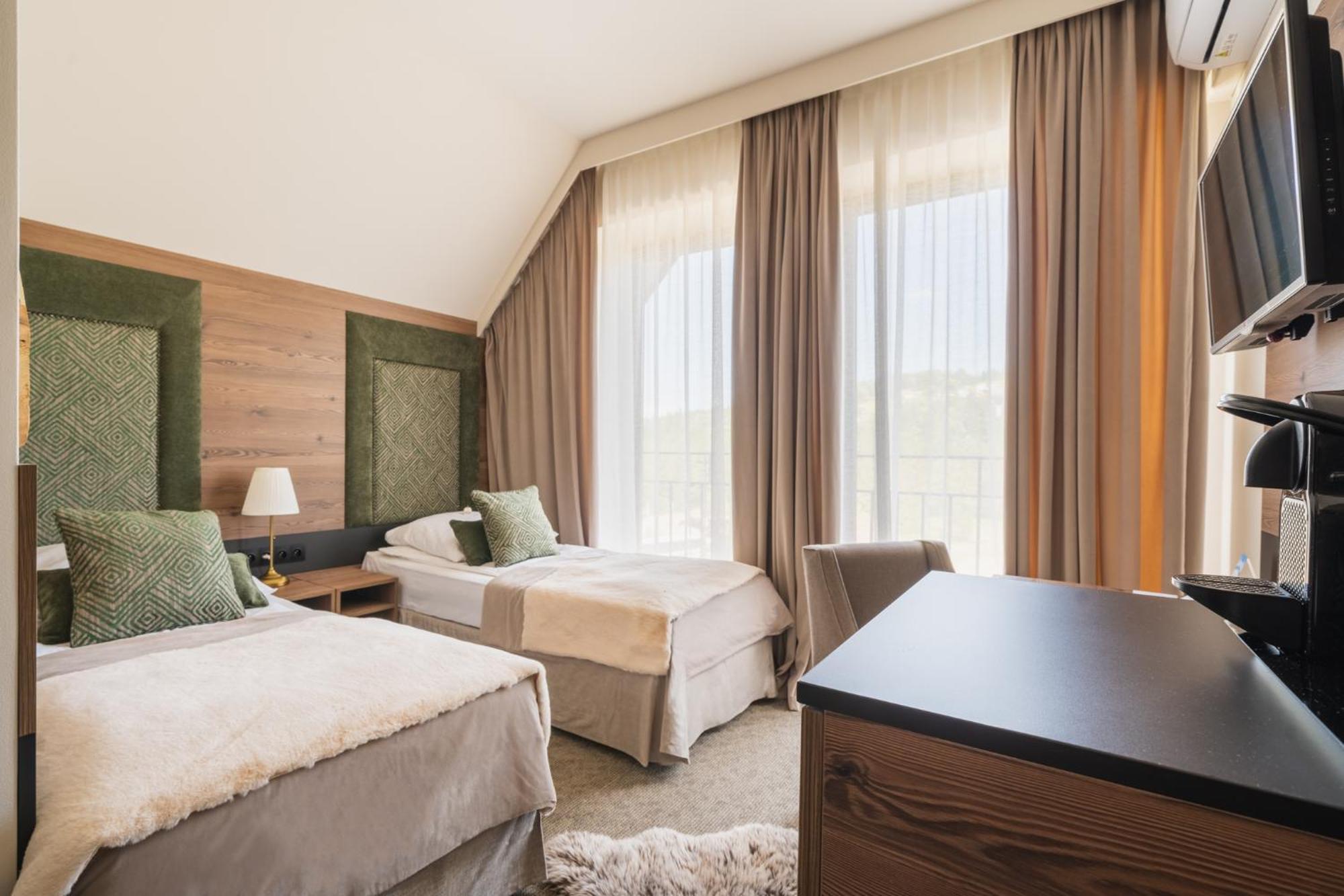 Deluxe Double Room Unlimited Access to Water Park