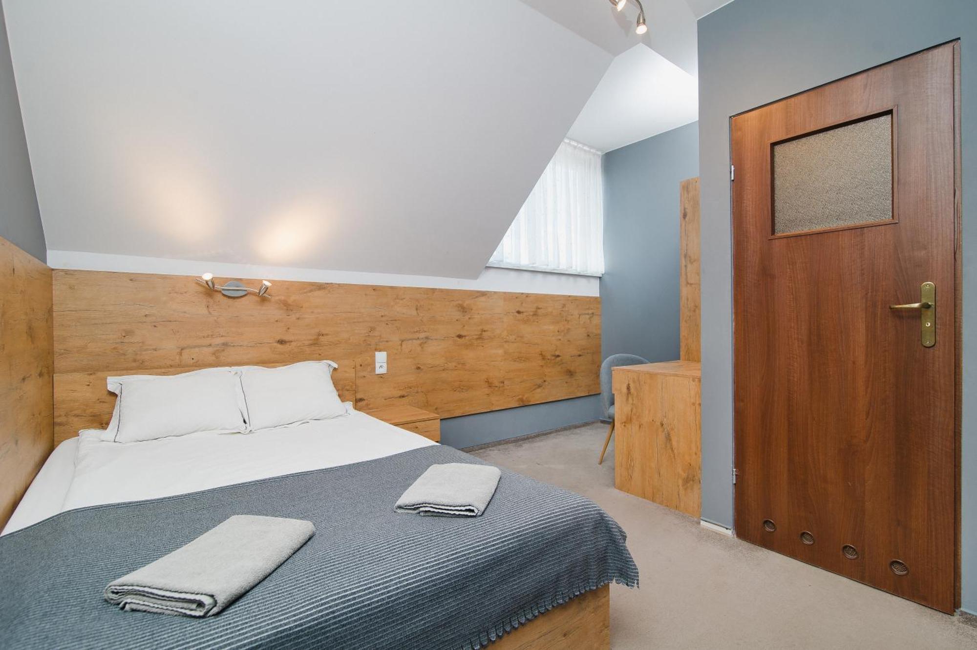 Double Room Private Bathroom