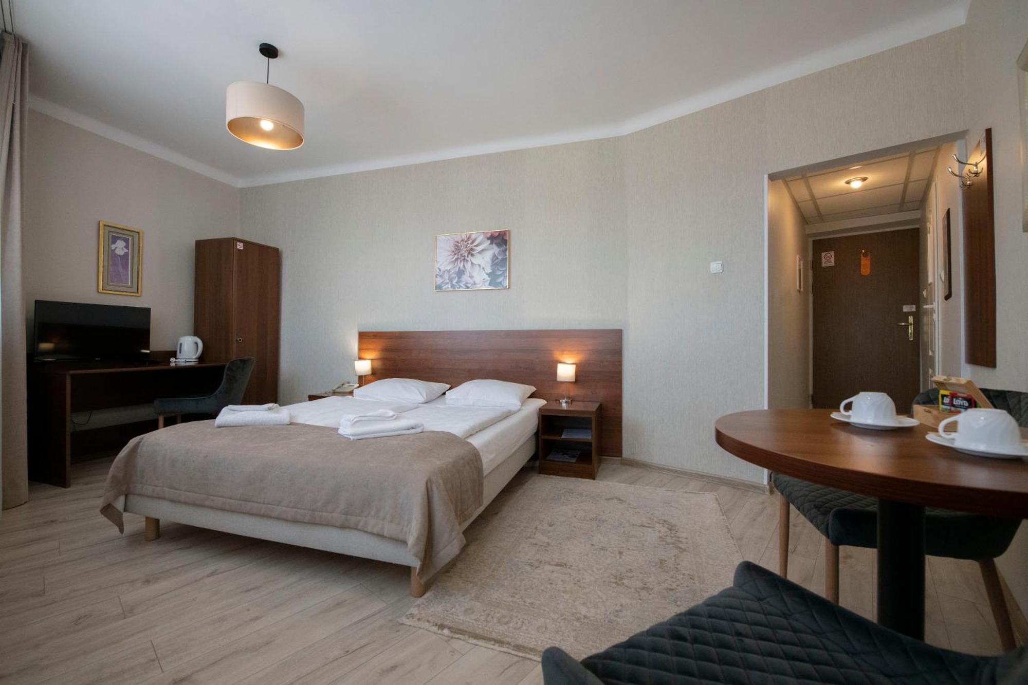 Standard King Room