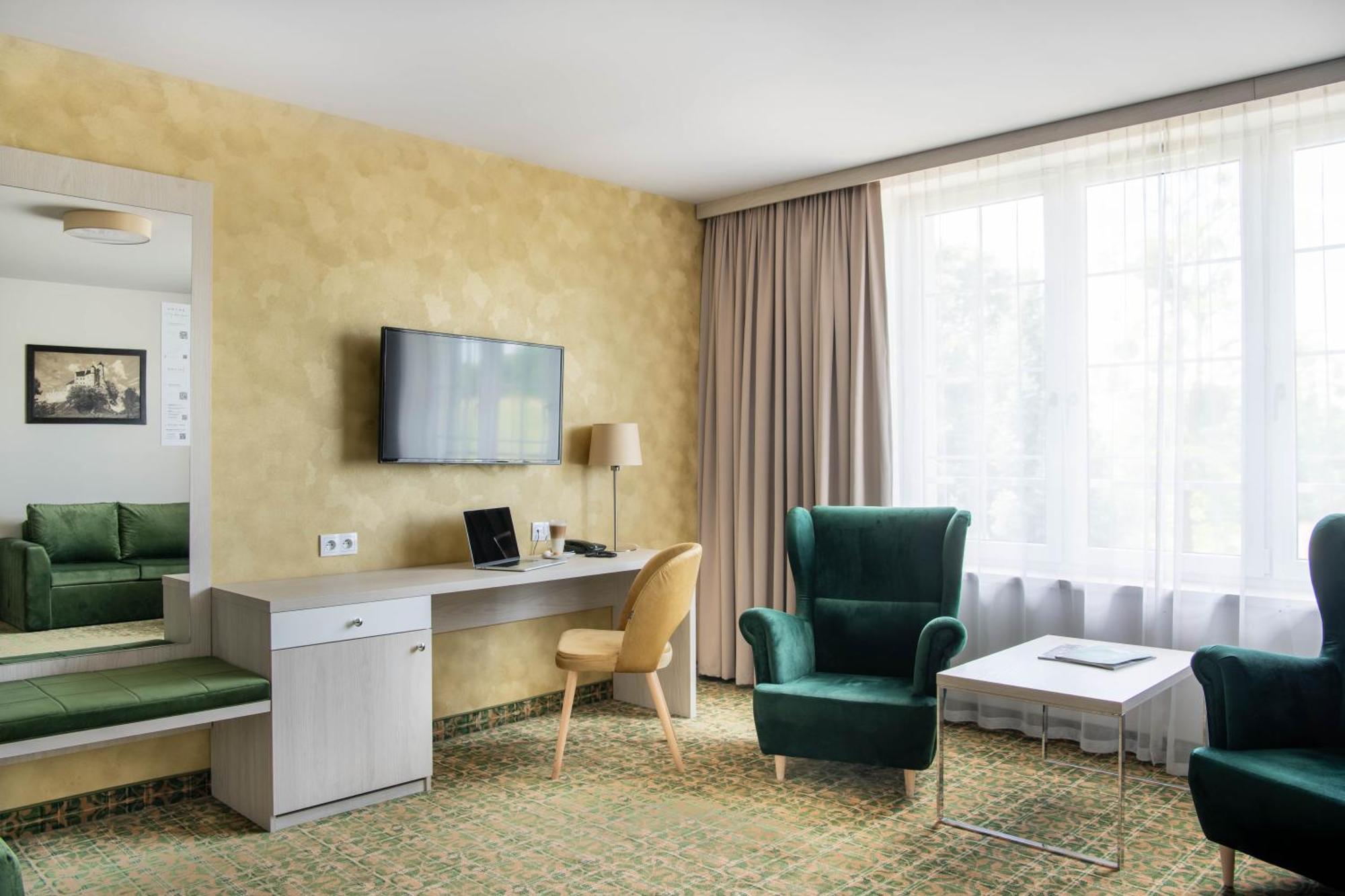 Deluxe Apartment