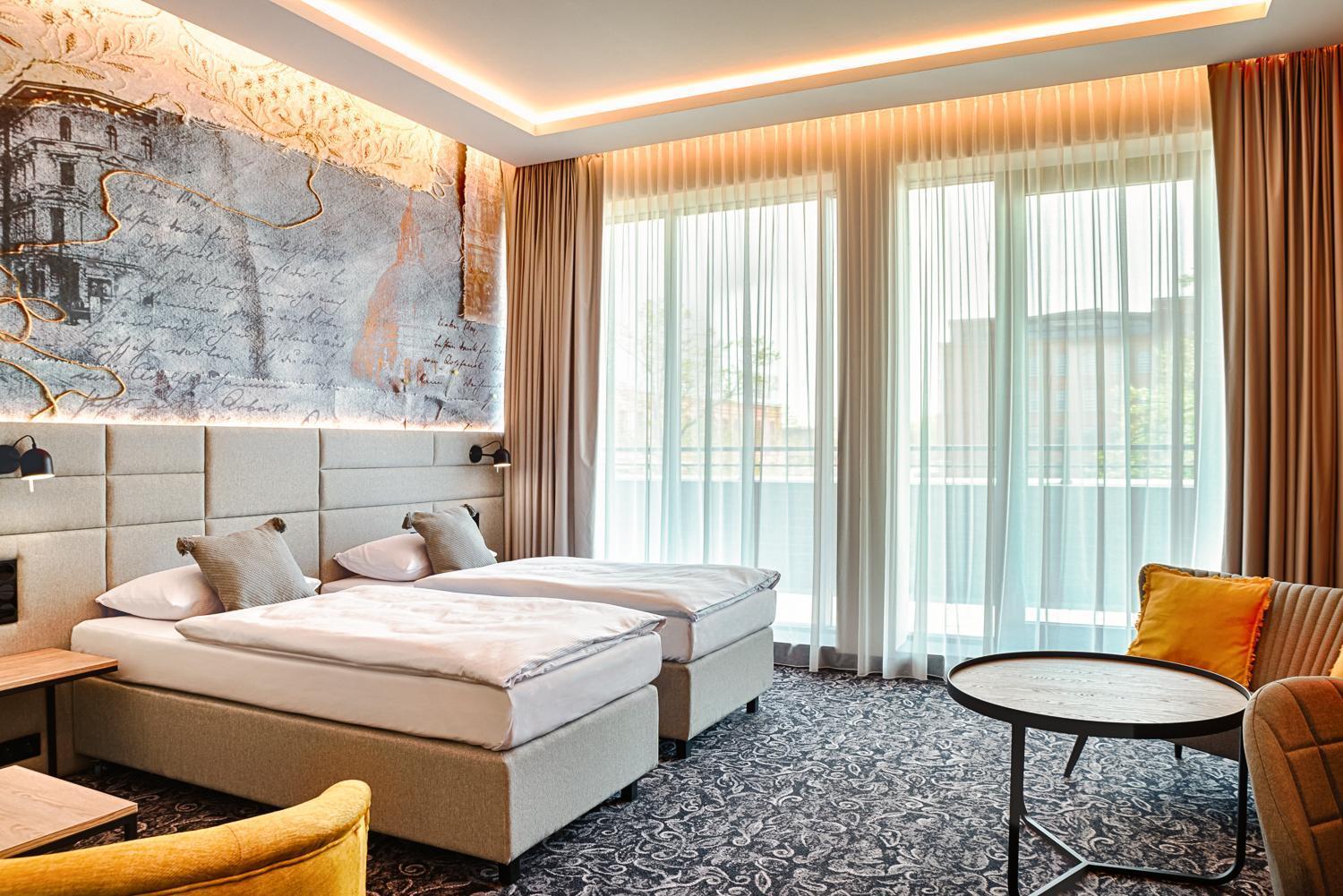 Standard Twin Room