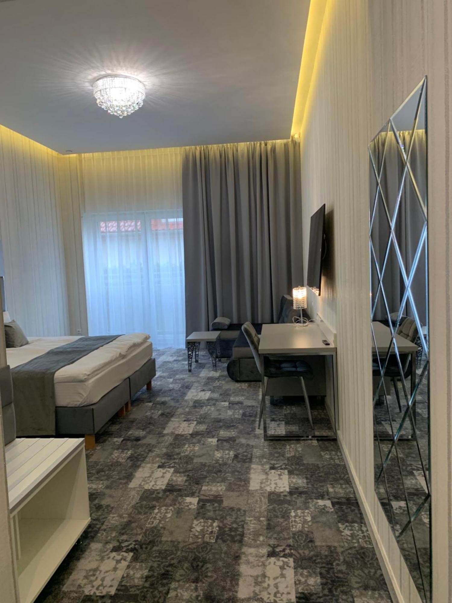Deluxe Double Room Bath