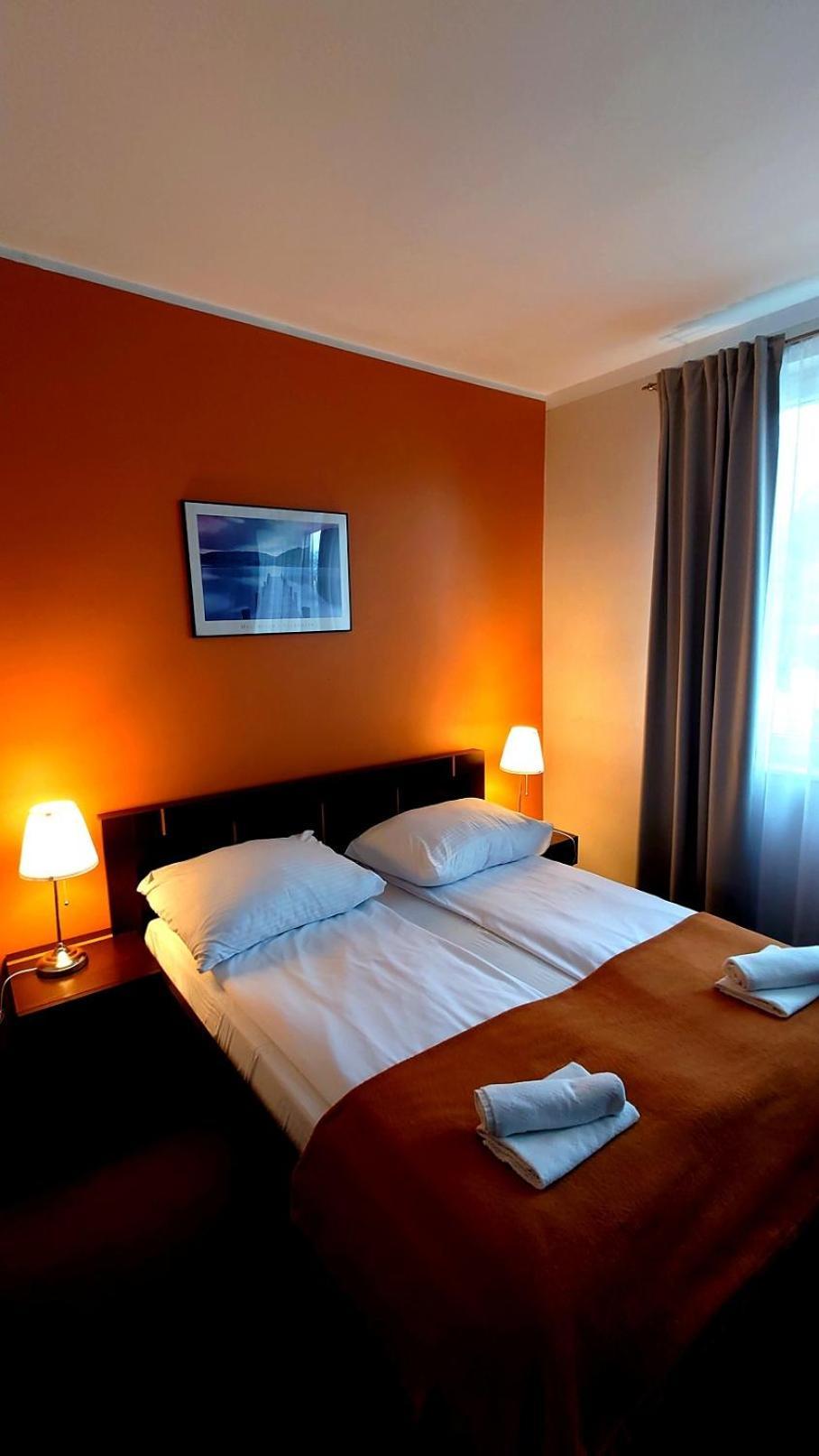 Double Room Private Bathroom
