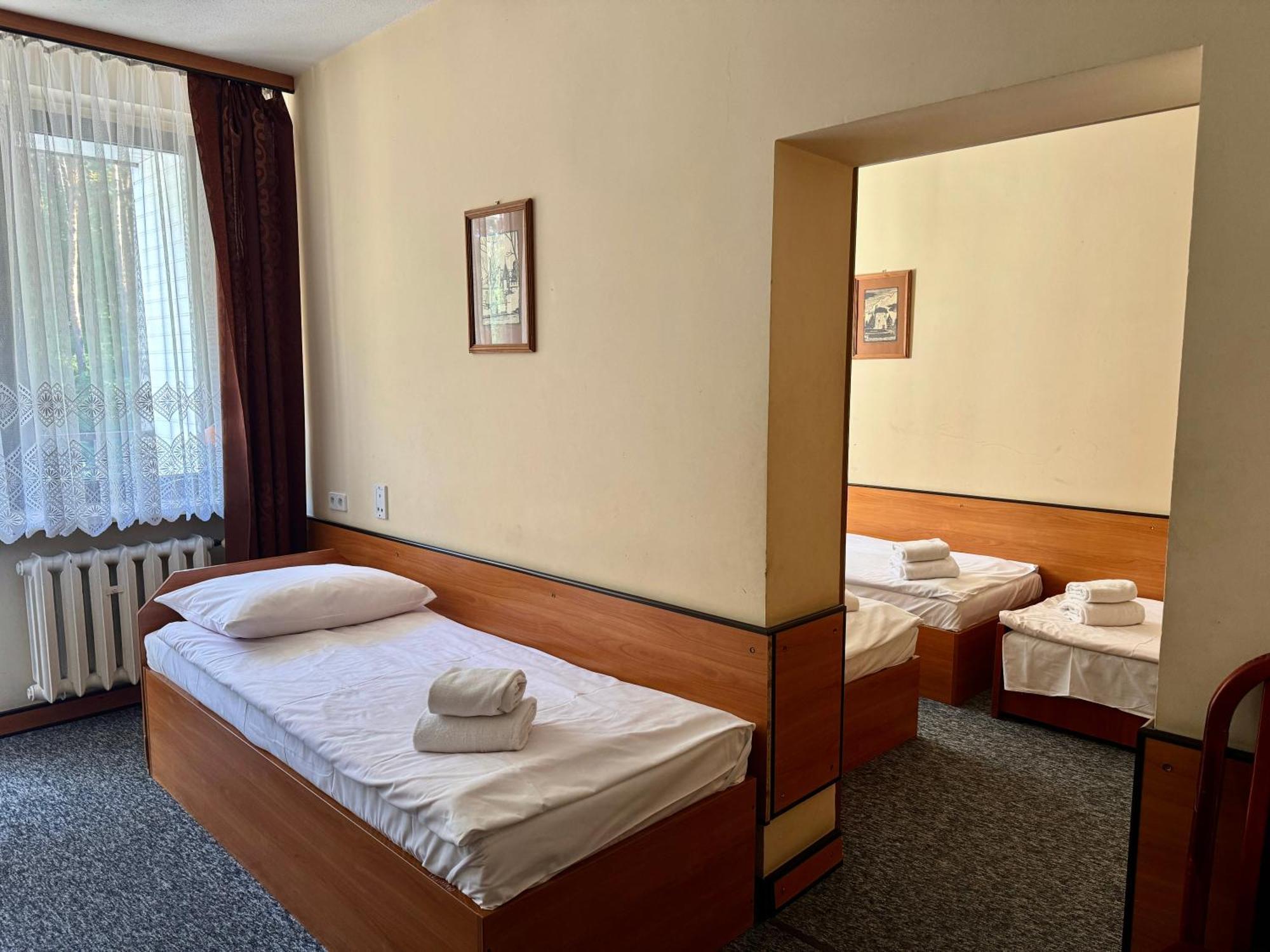 Economy Triple Room
