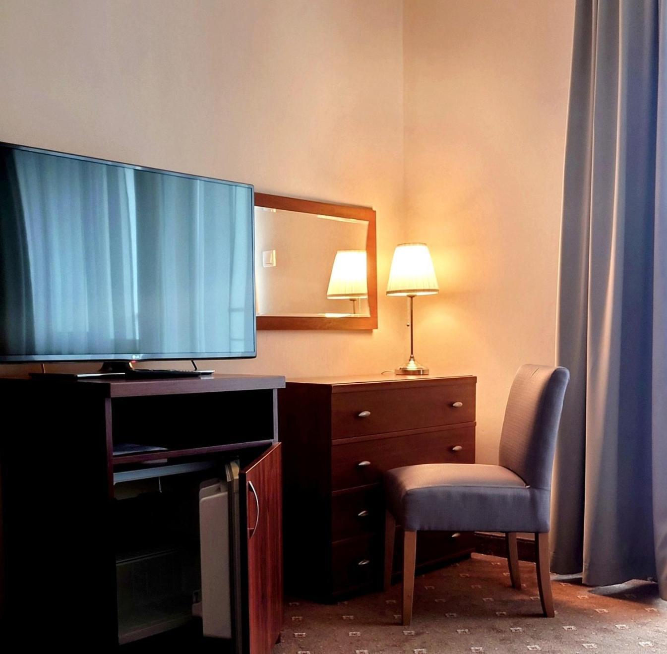 Double Room Private Bathroom