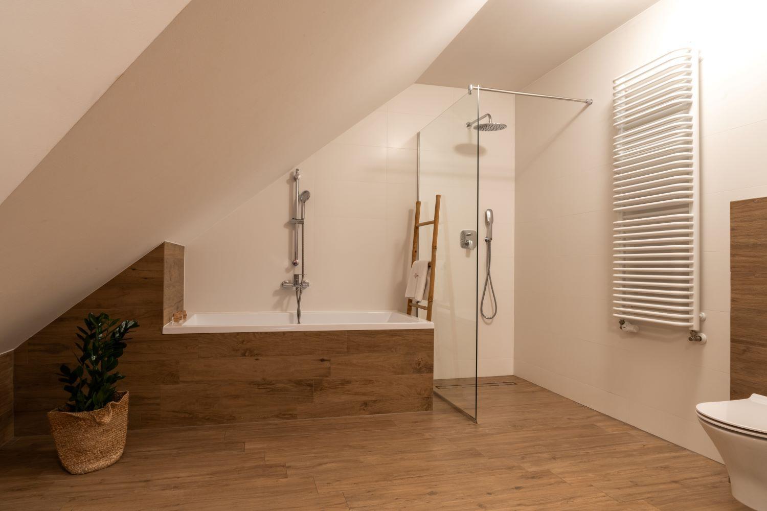Family Room Bath