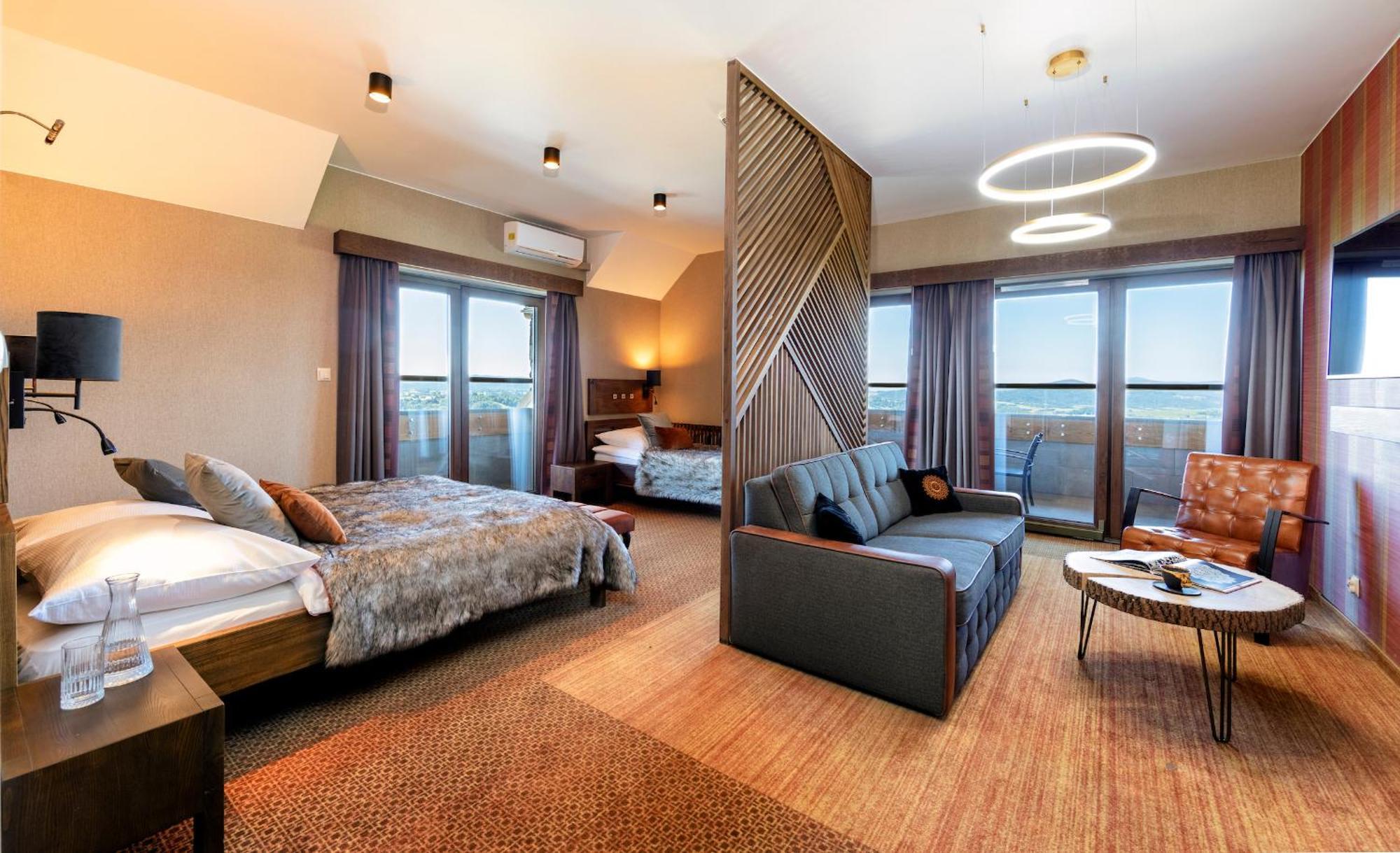 Deluxe Triple Room