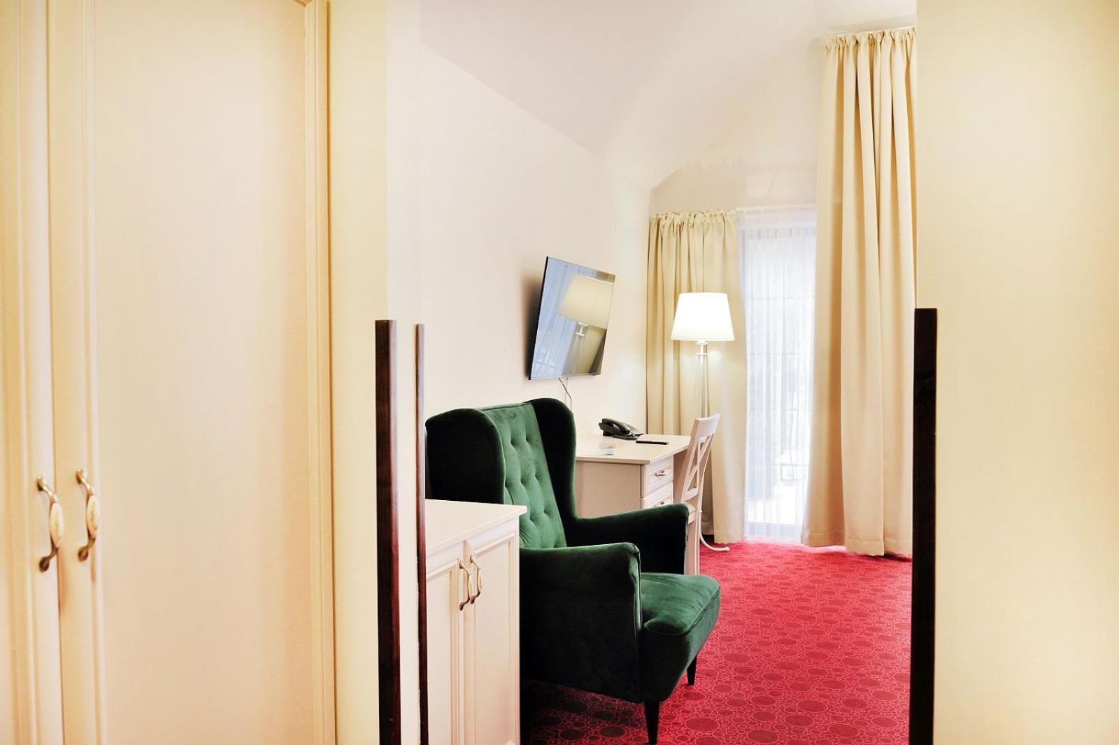 Deluxe King Apartment