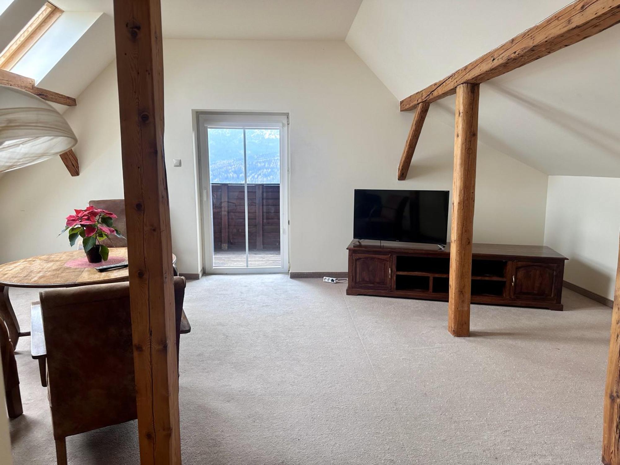 Apartment Mountain View