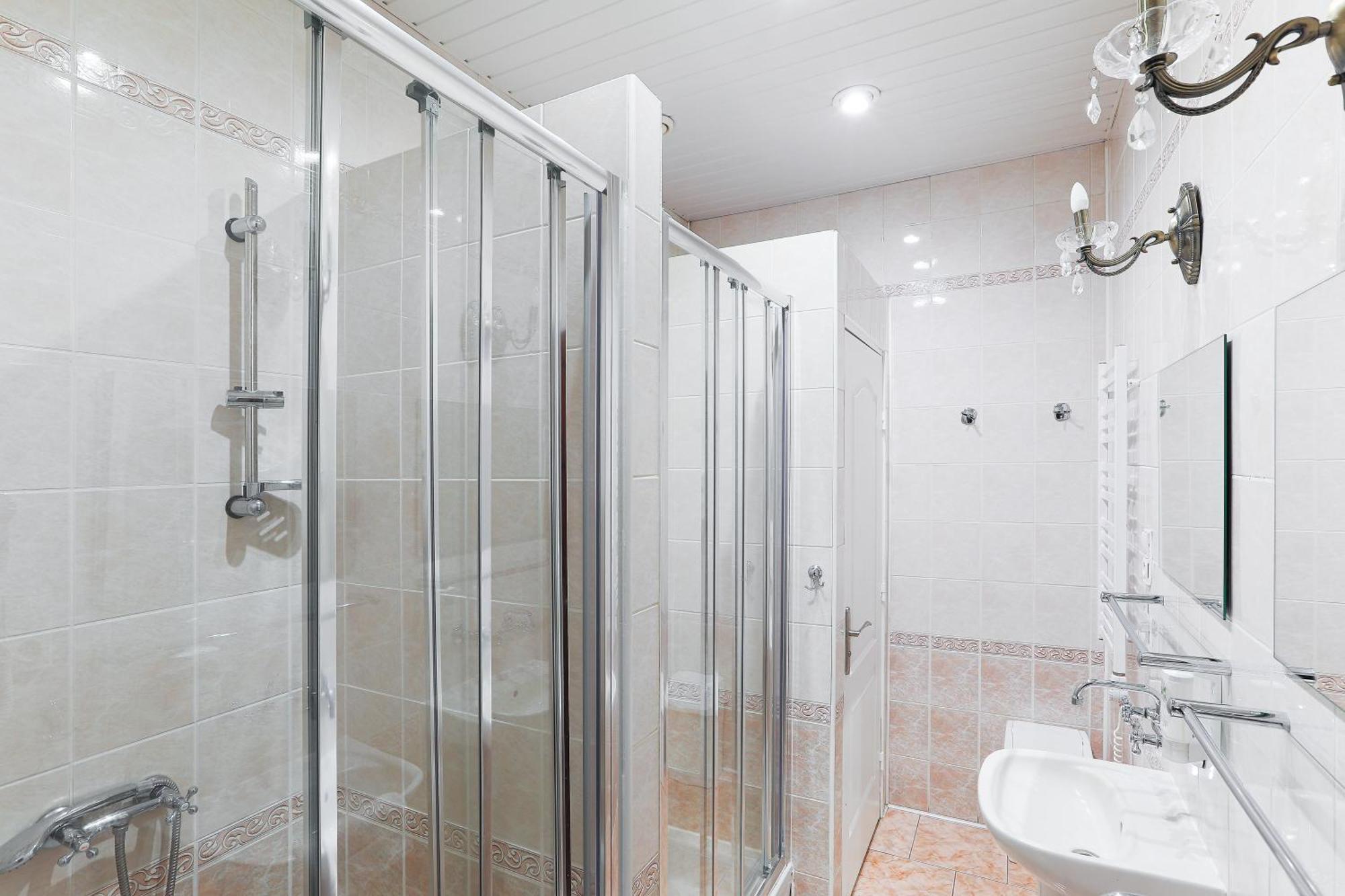 Double Room Private External Bathroom