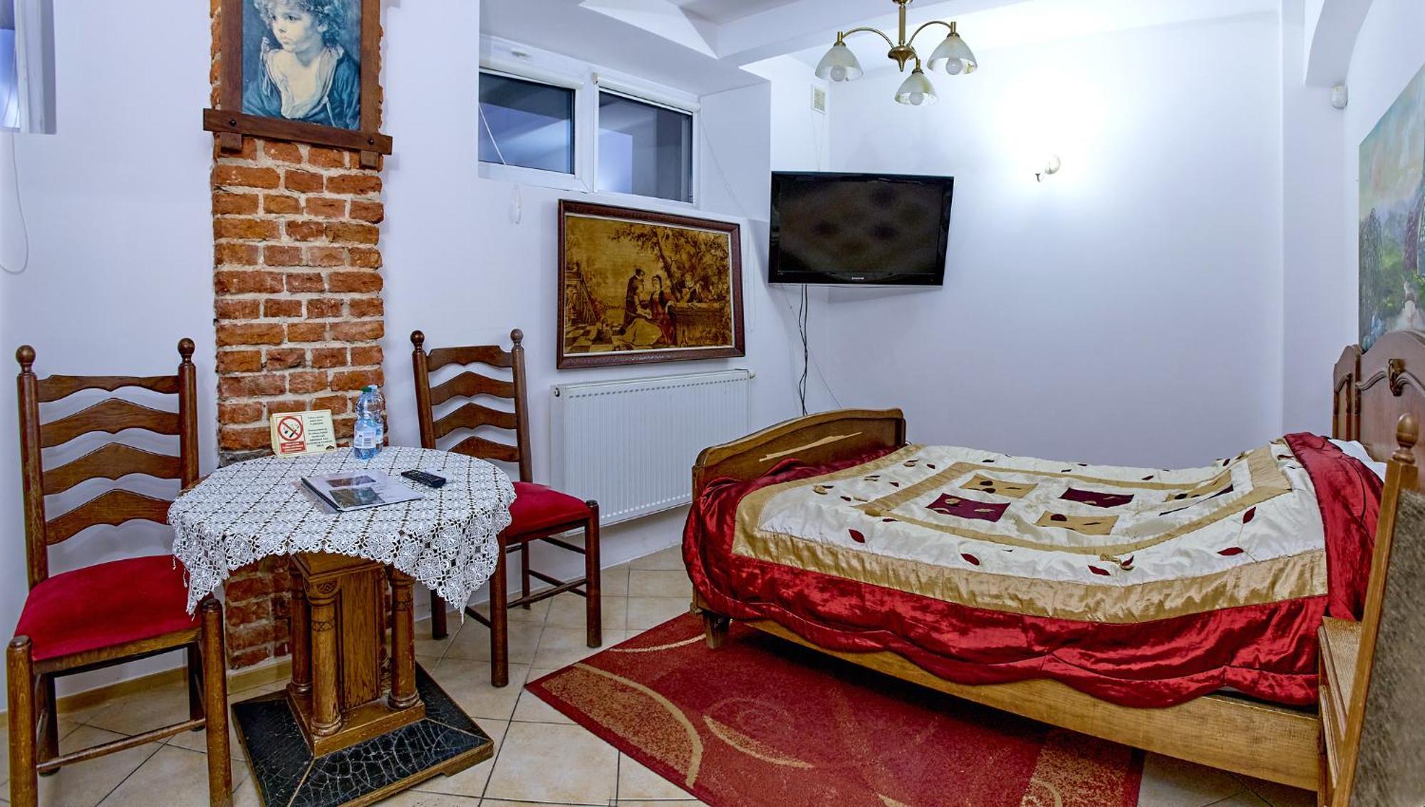 Standard King Room