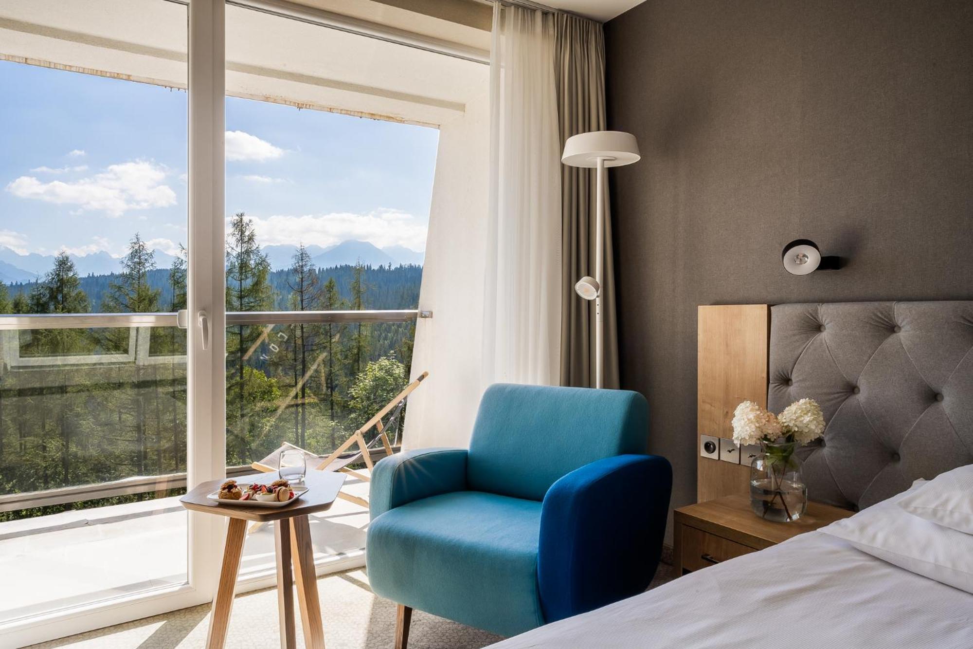 Classic Double Room Mountain View
