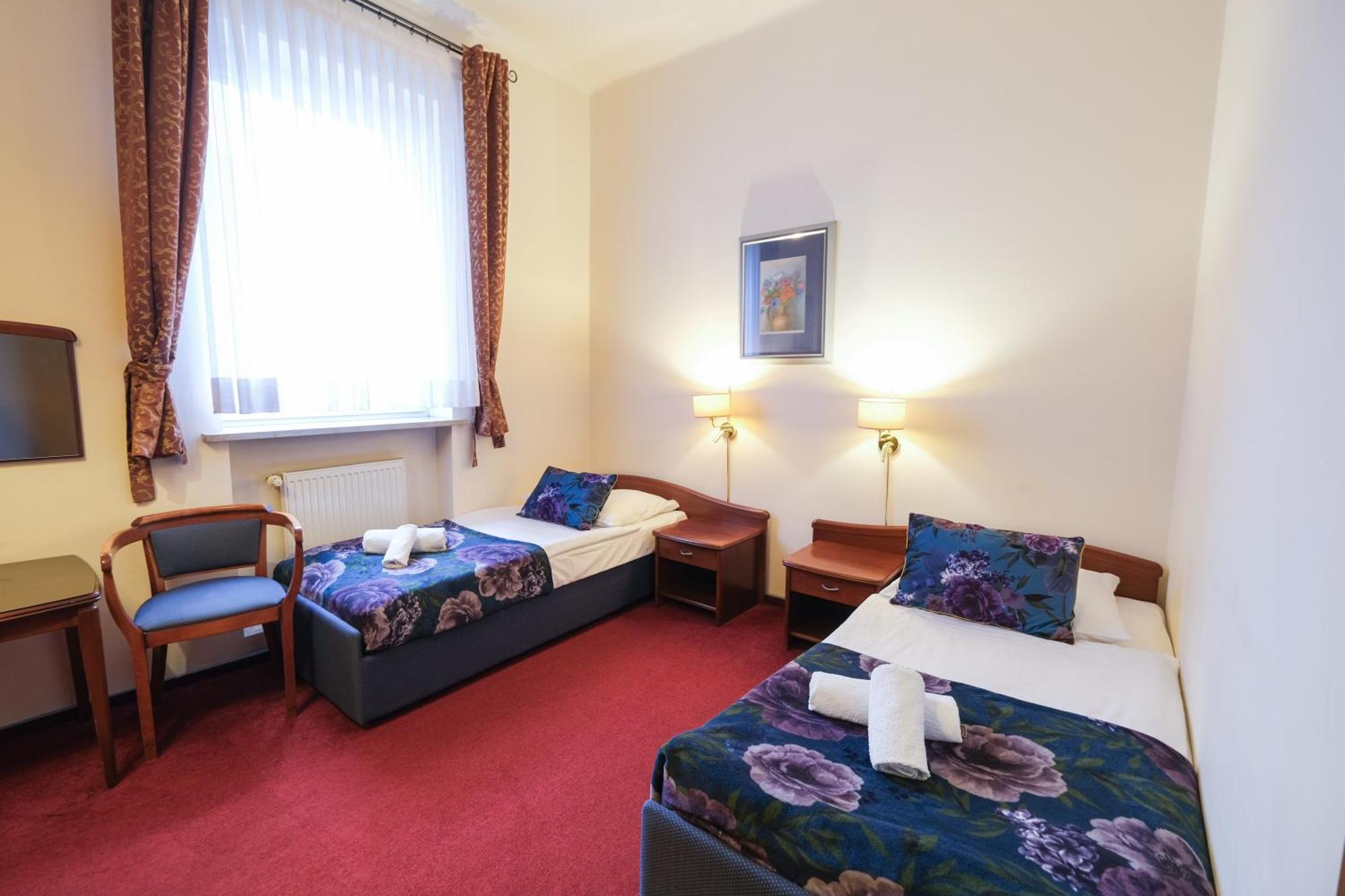 Large Twin Room