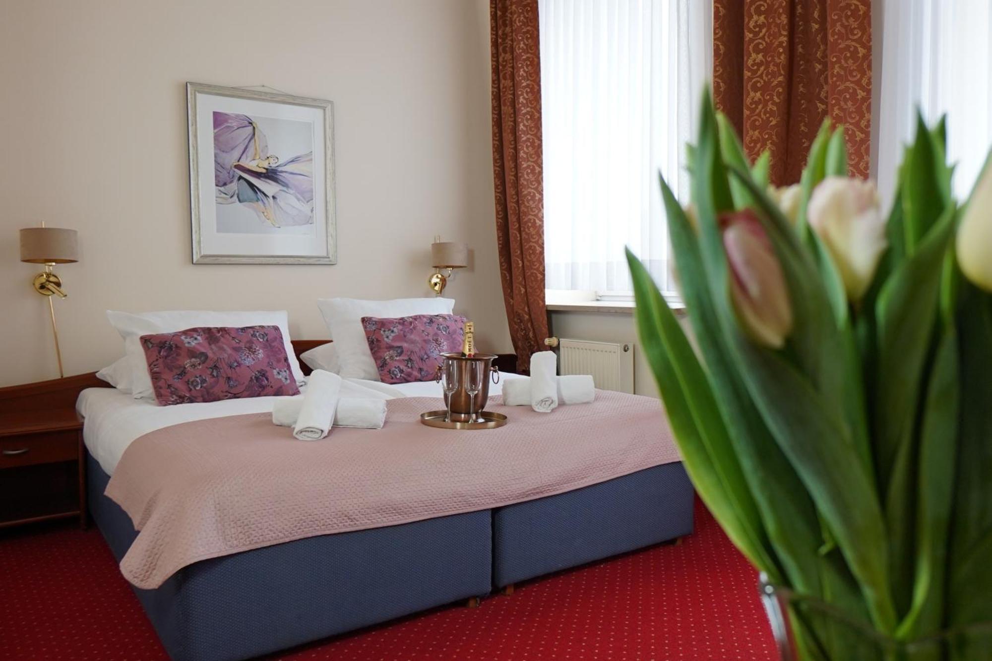 Large Double Room