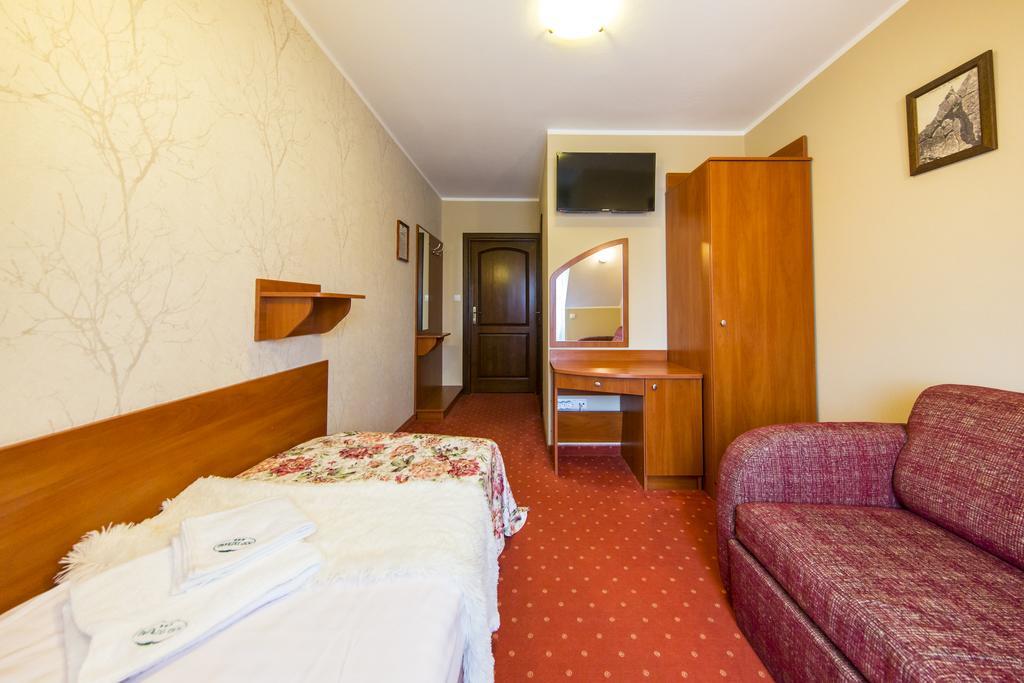 Single Room Mountain View