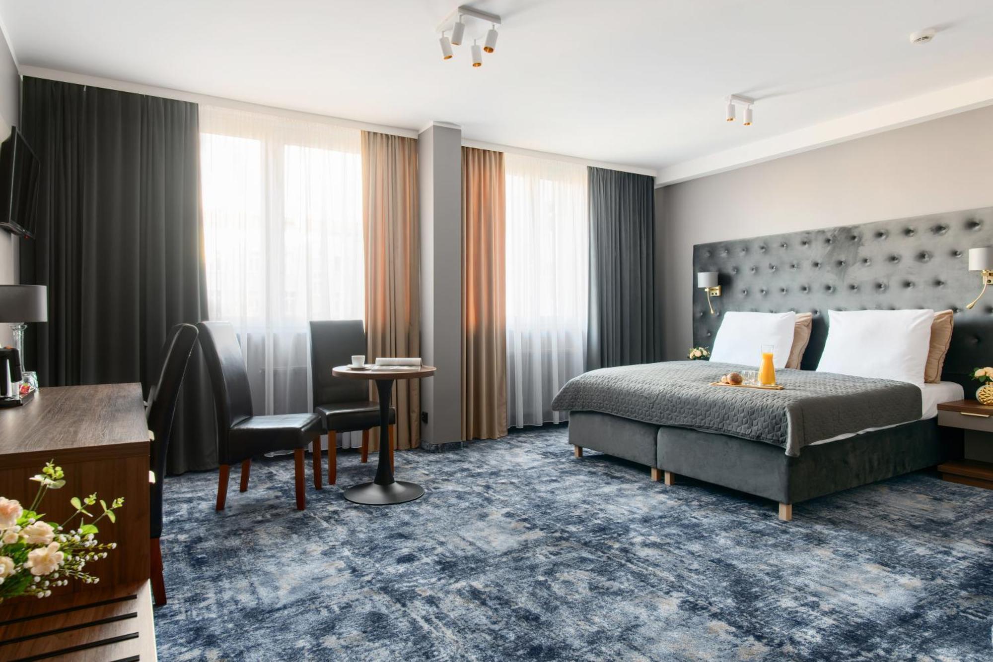 Large Double Room