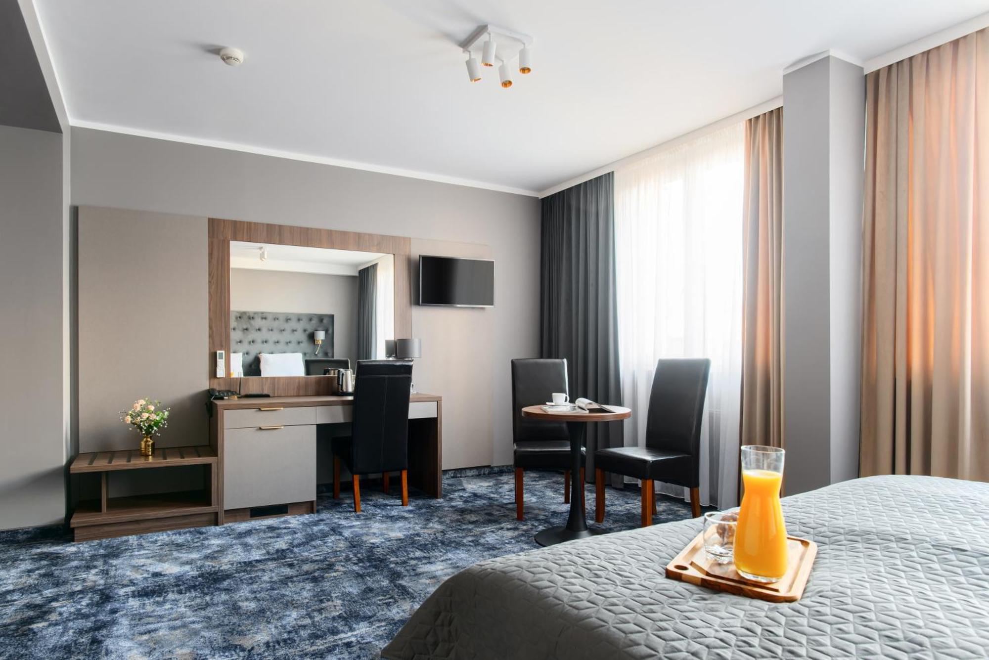 Large Double Room