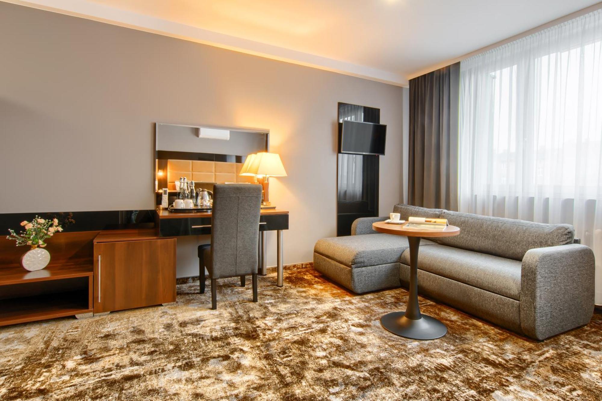Large Double Room
