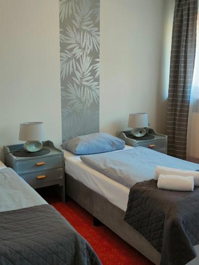 Economy Triple Room