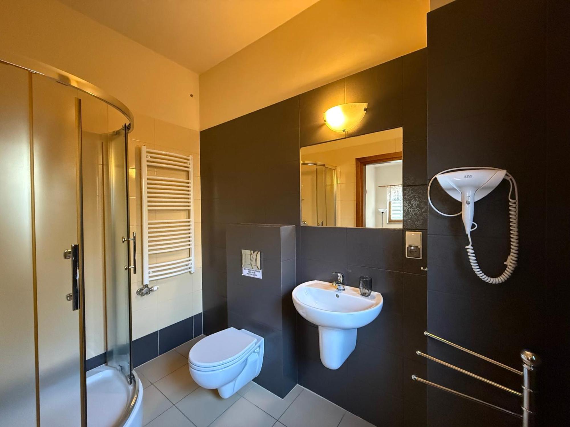 Double Room Private Bathroom