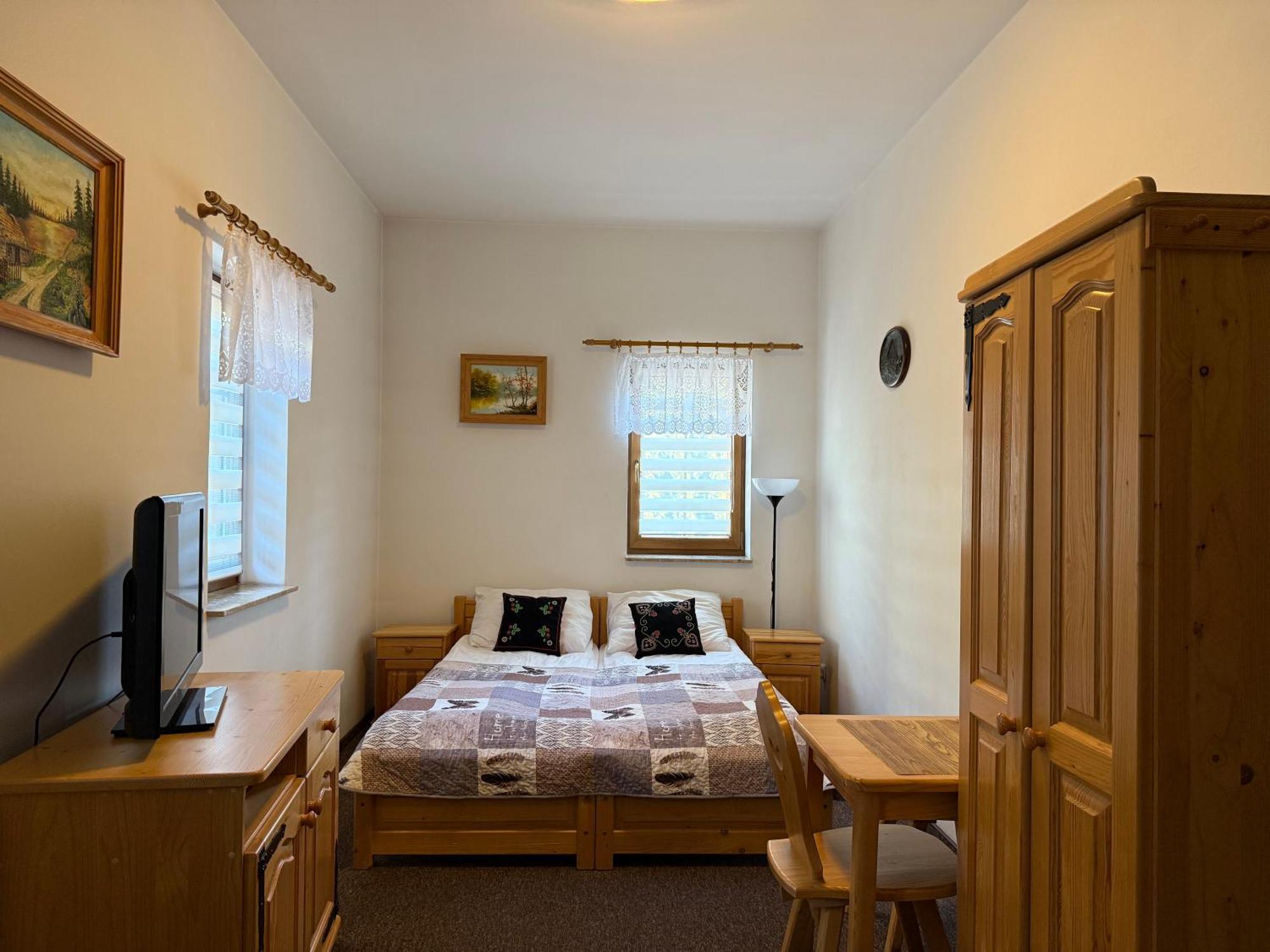 Double Room Private Bathroom