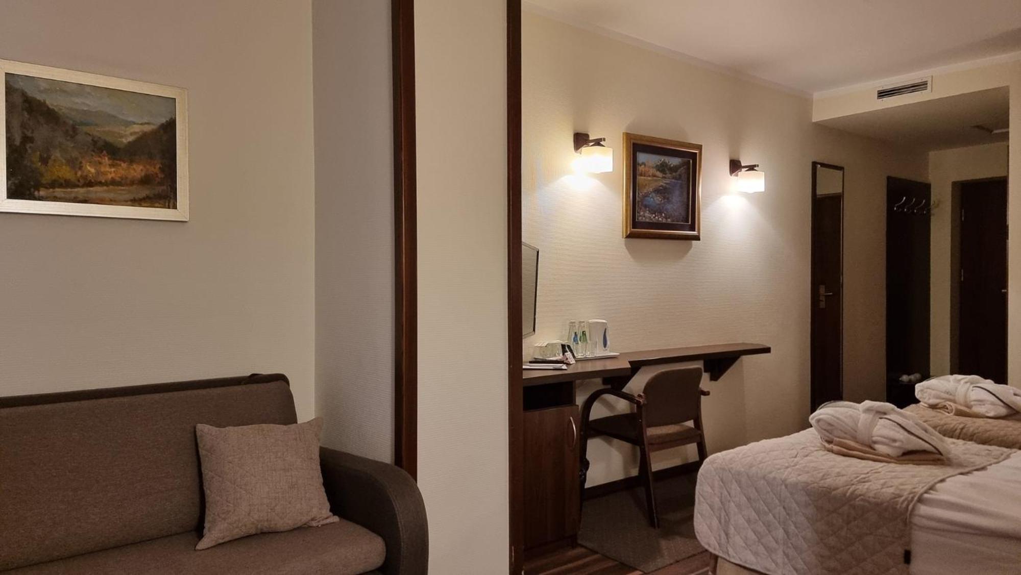 Basic Double Room