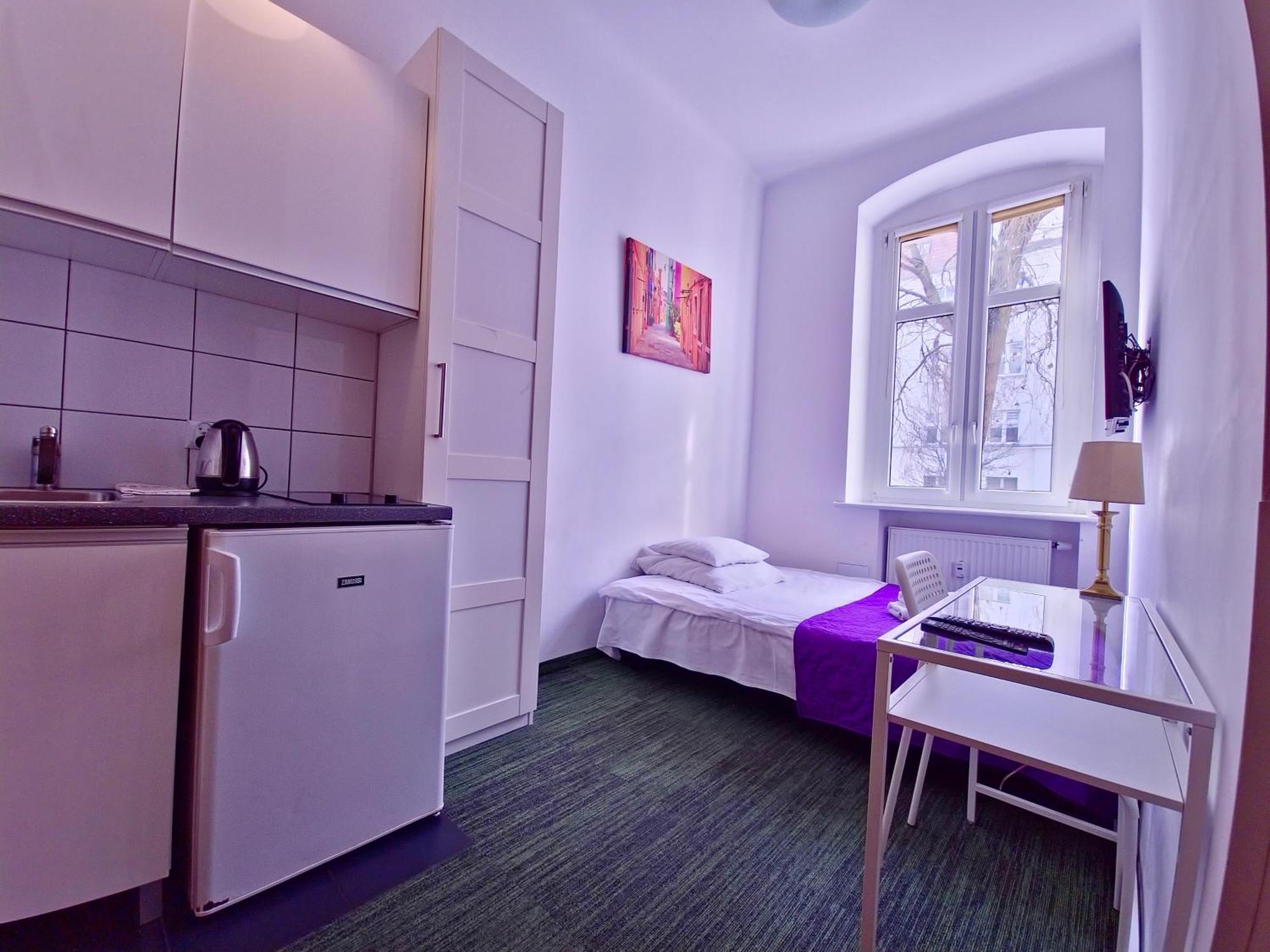 Economy Small Single Room Kitchenette