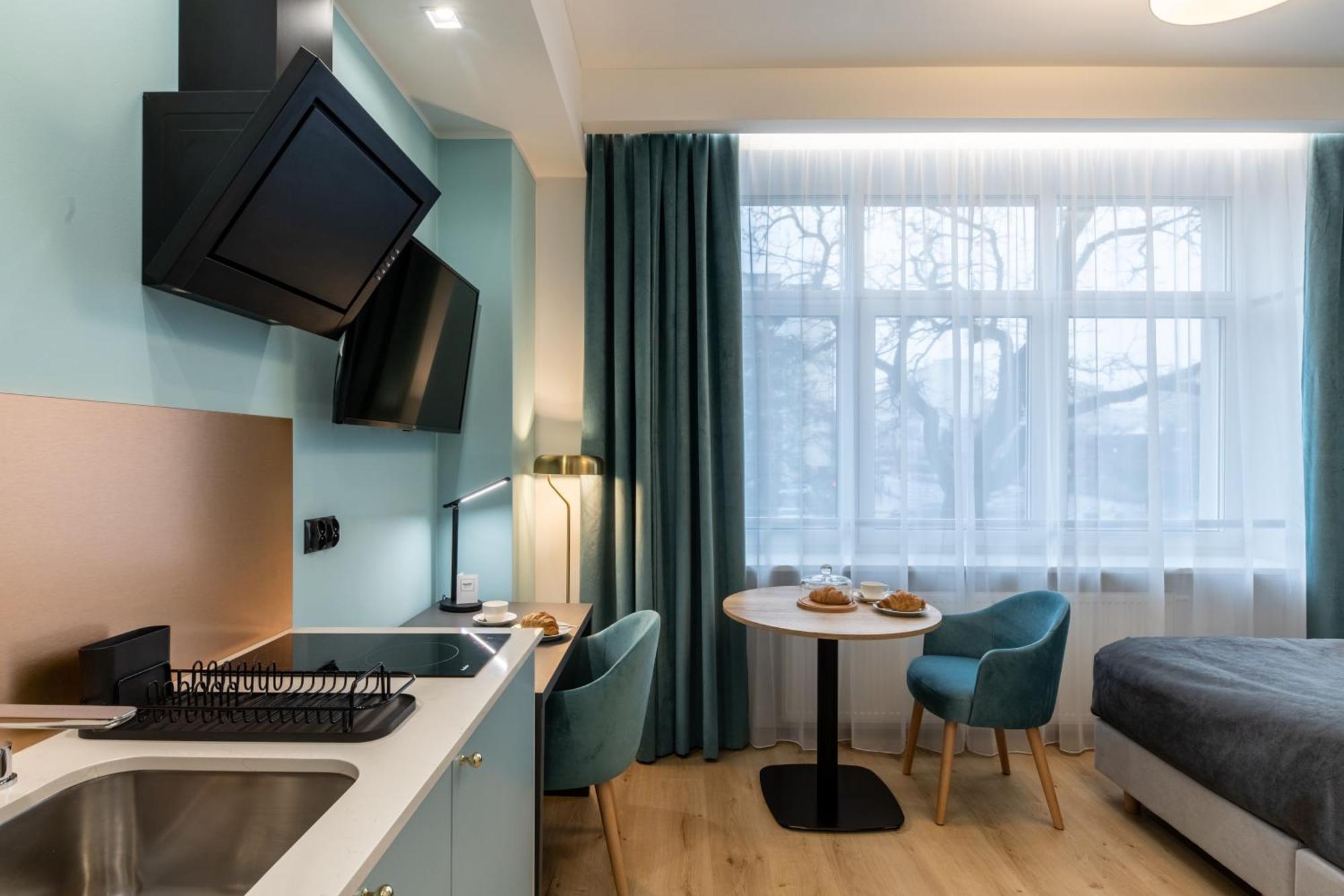 Standard King Room