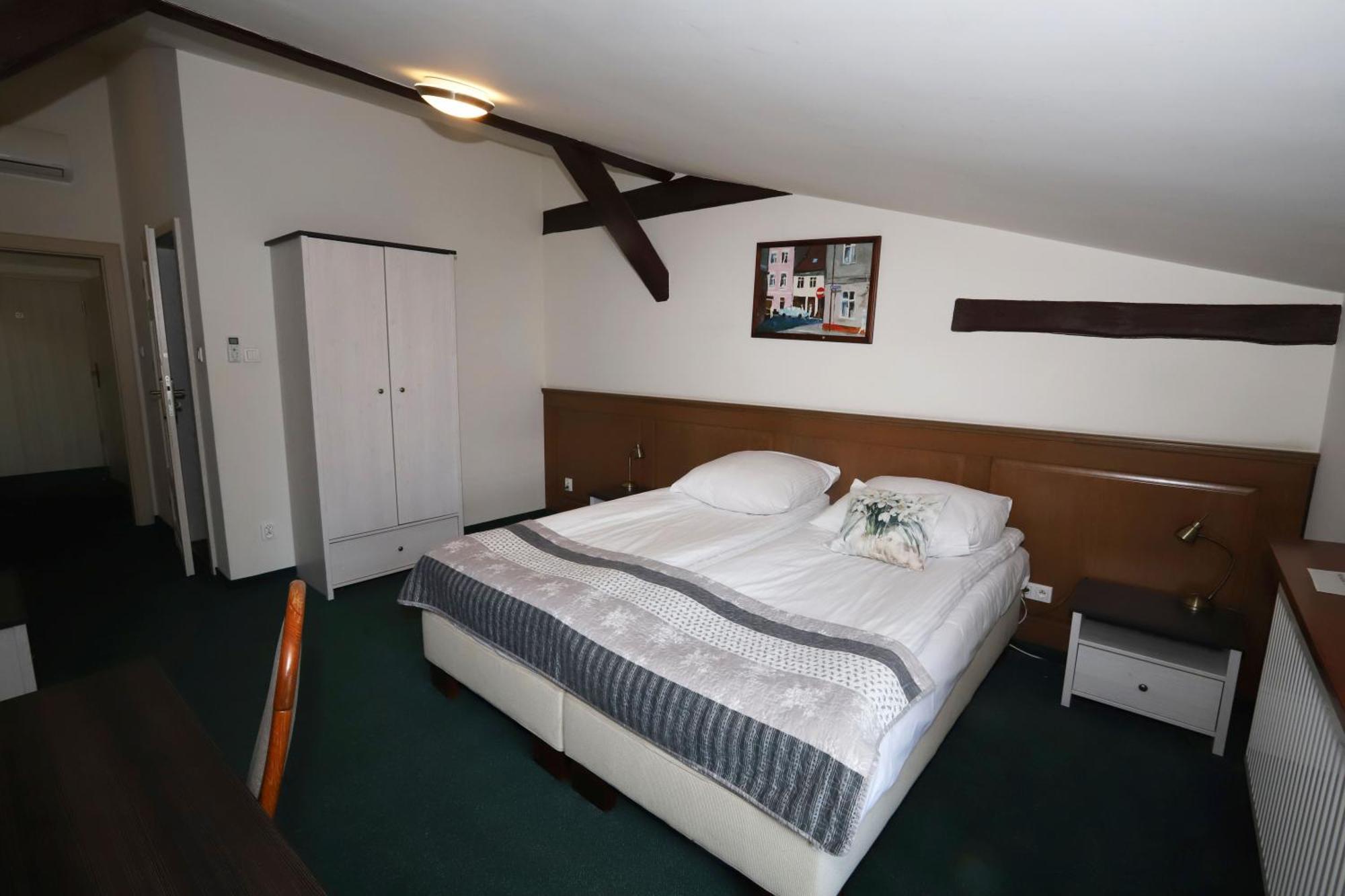 Economy Single Room