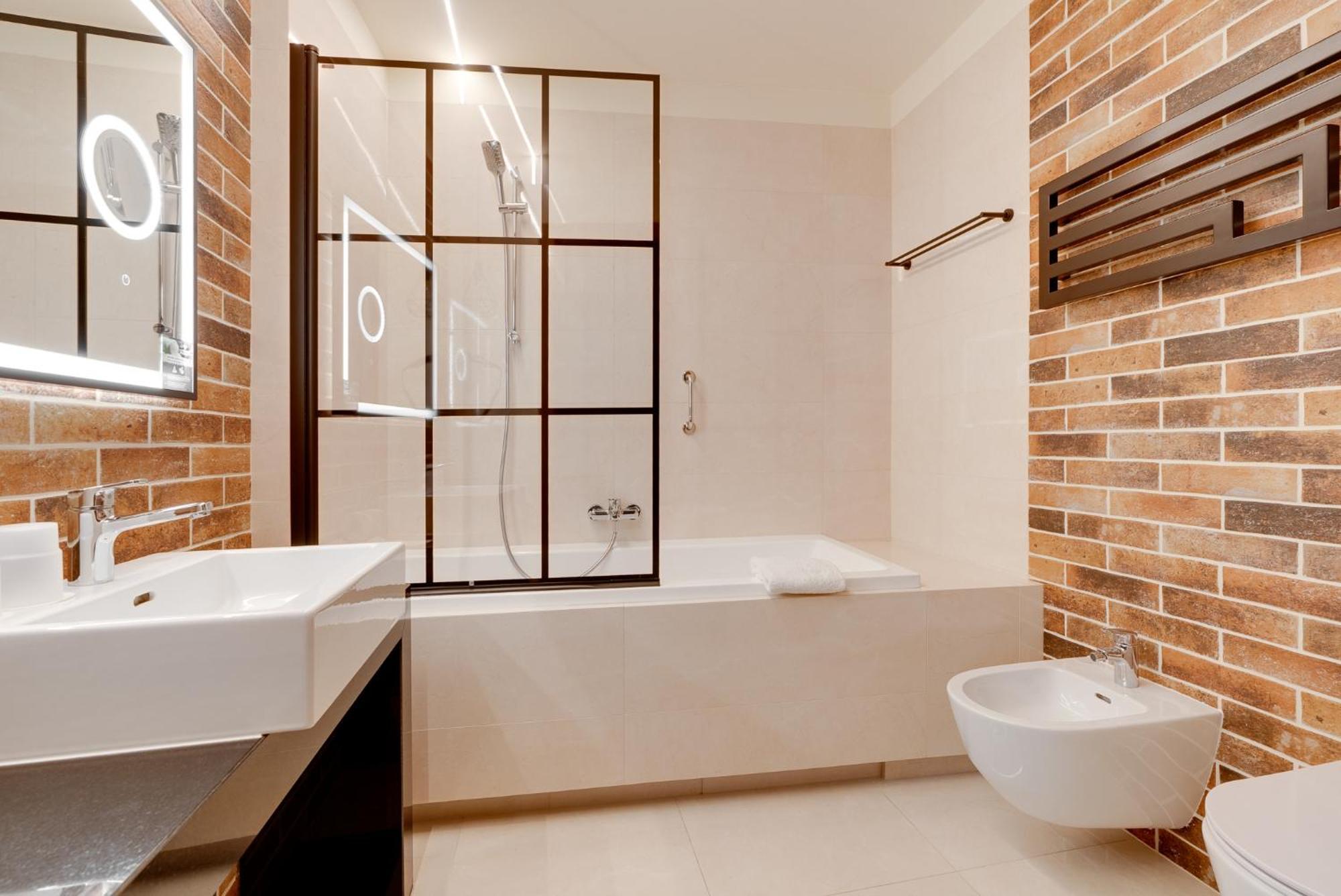 Deluxe Classic Double or Twin Room