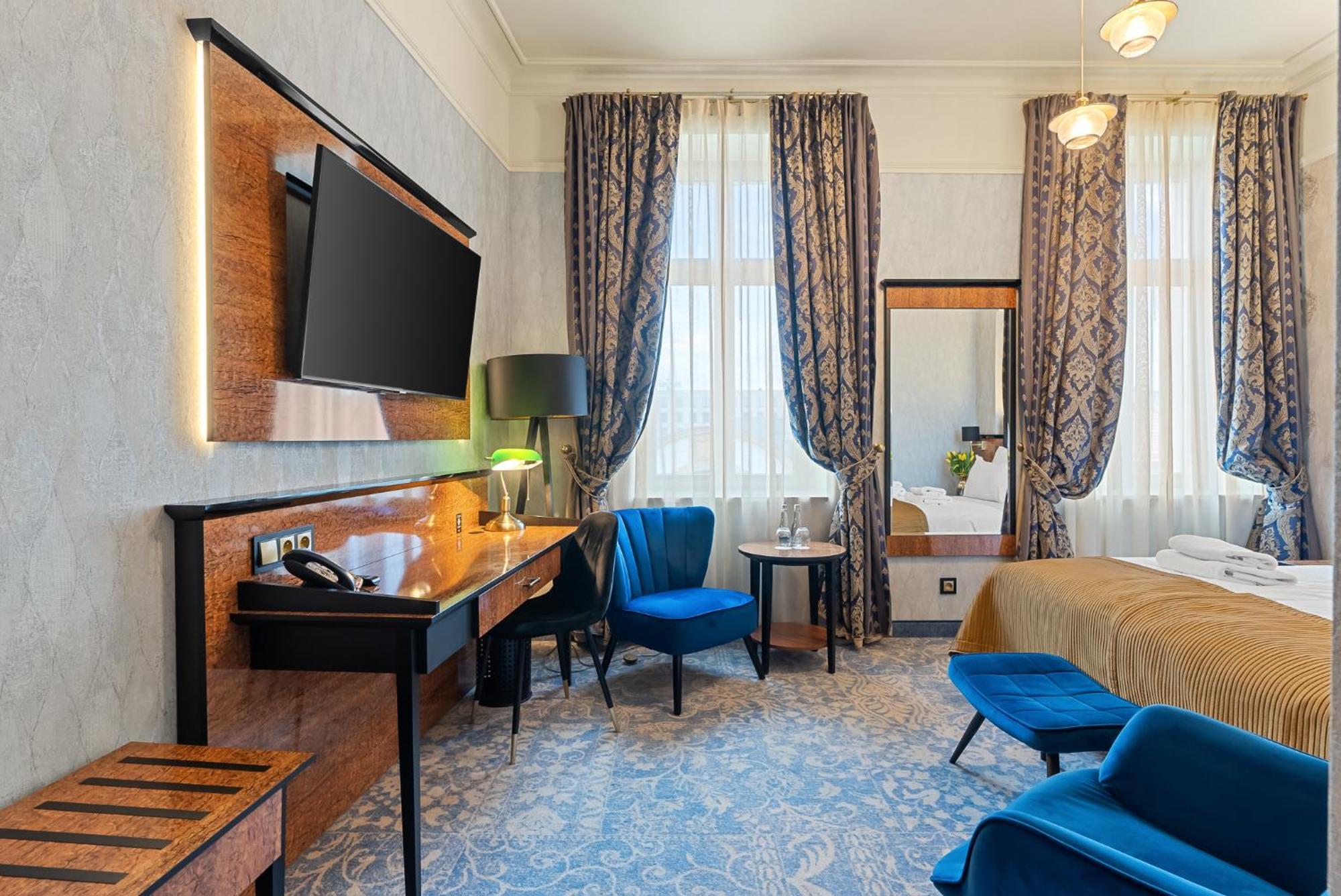 Superior Classic Double or Twin Room