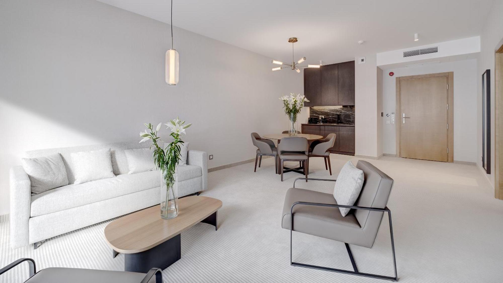 One-Bedroom Apartment Lake View Annex