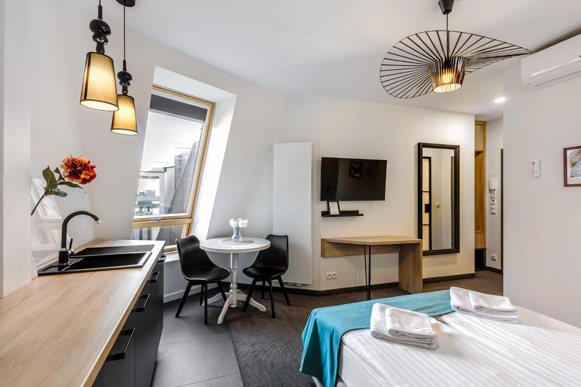 Studio Apartment