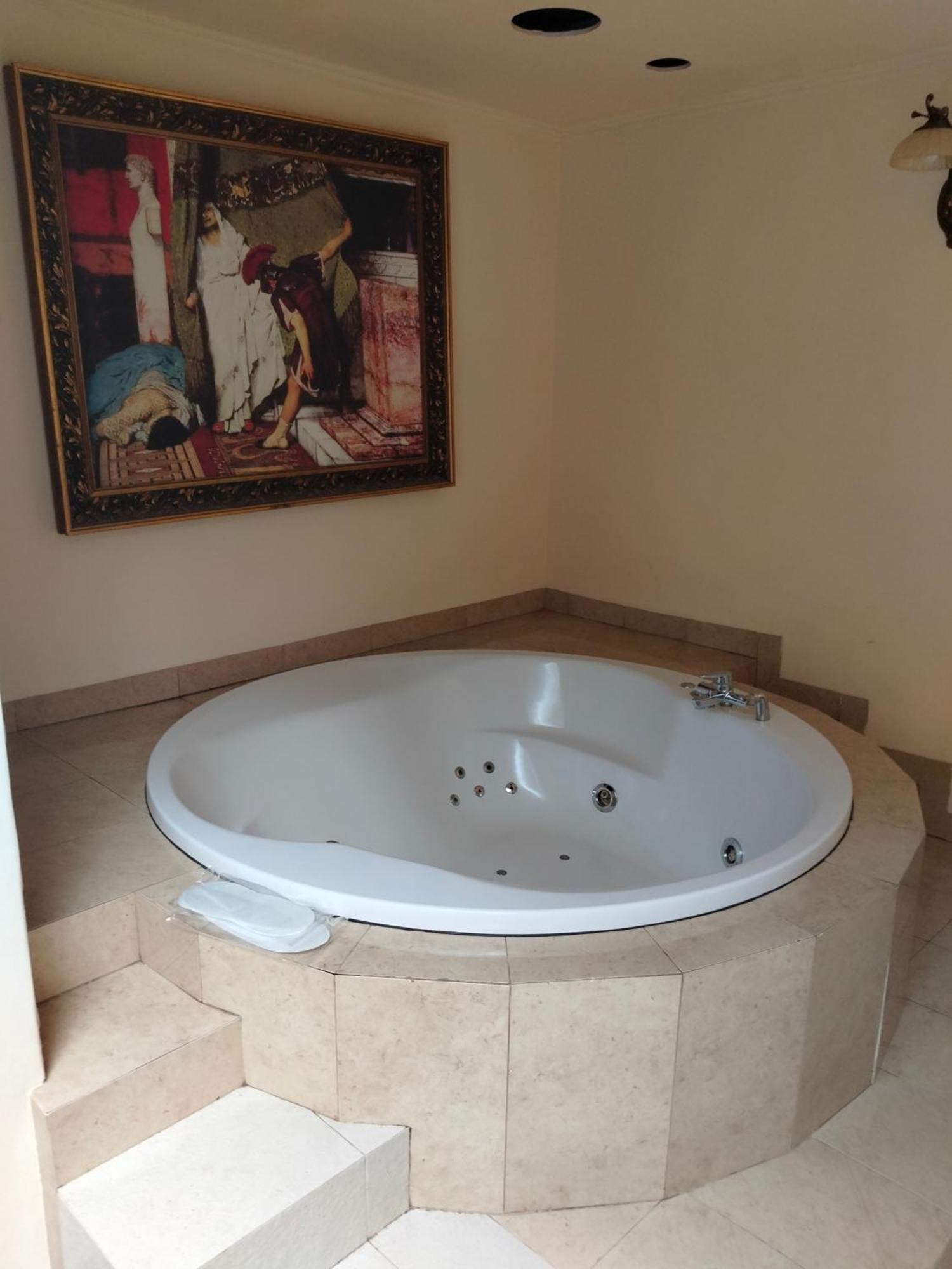 Suite Hot Tub