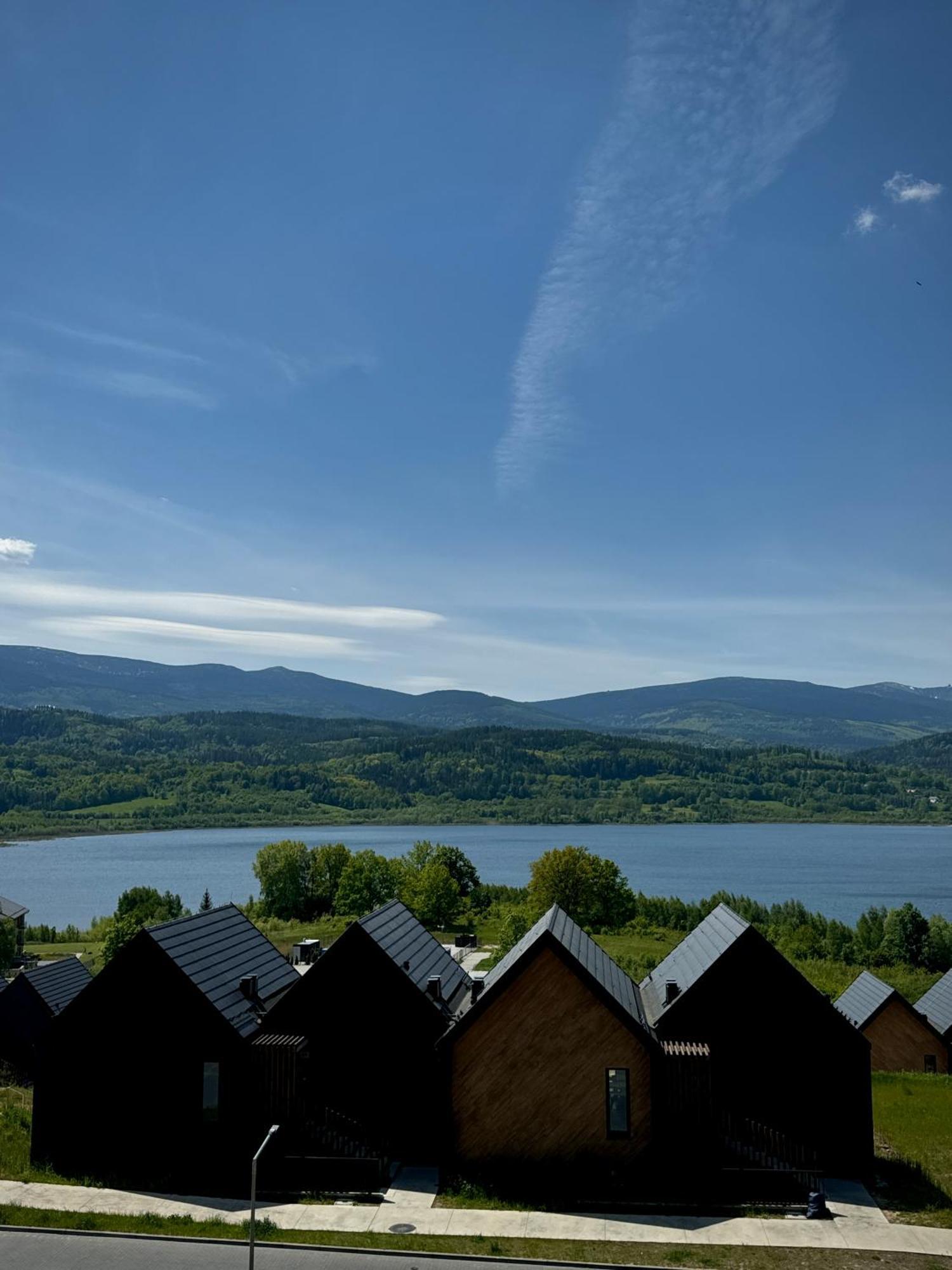 Apartment active people a view on the lake mountains,1671937987:JPEG