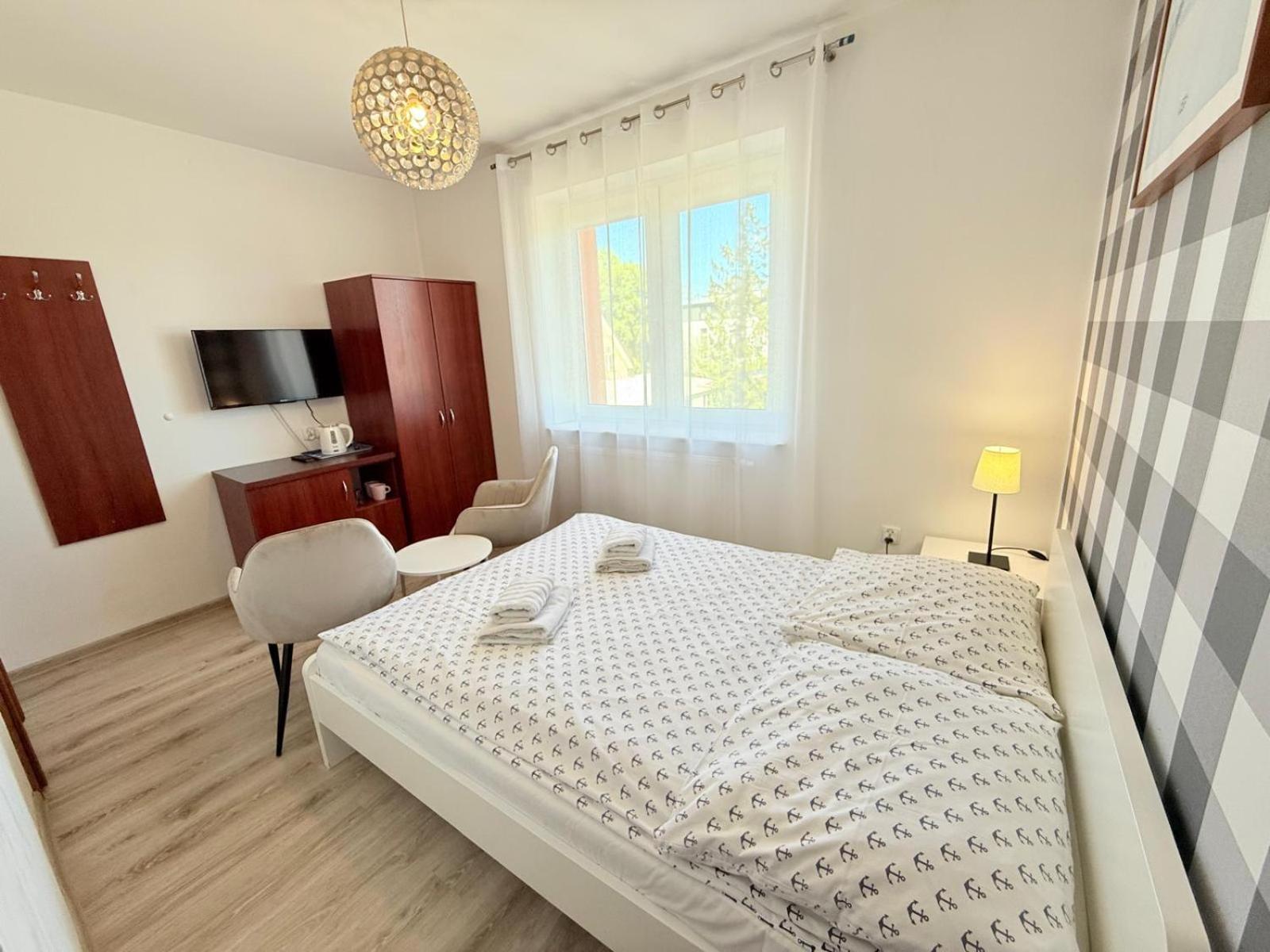 Double Room Private Bathroom