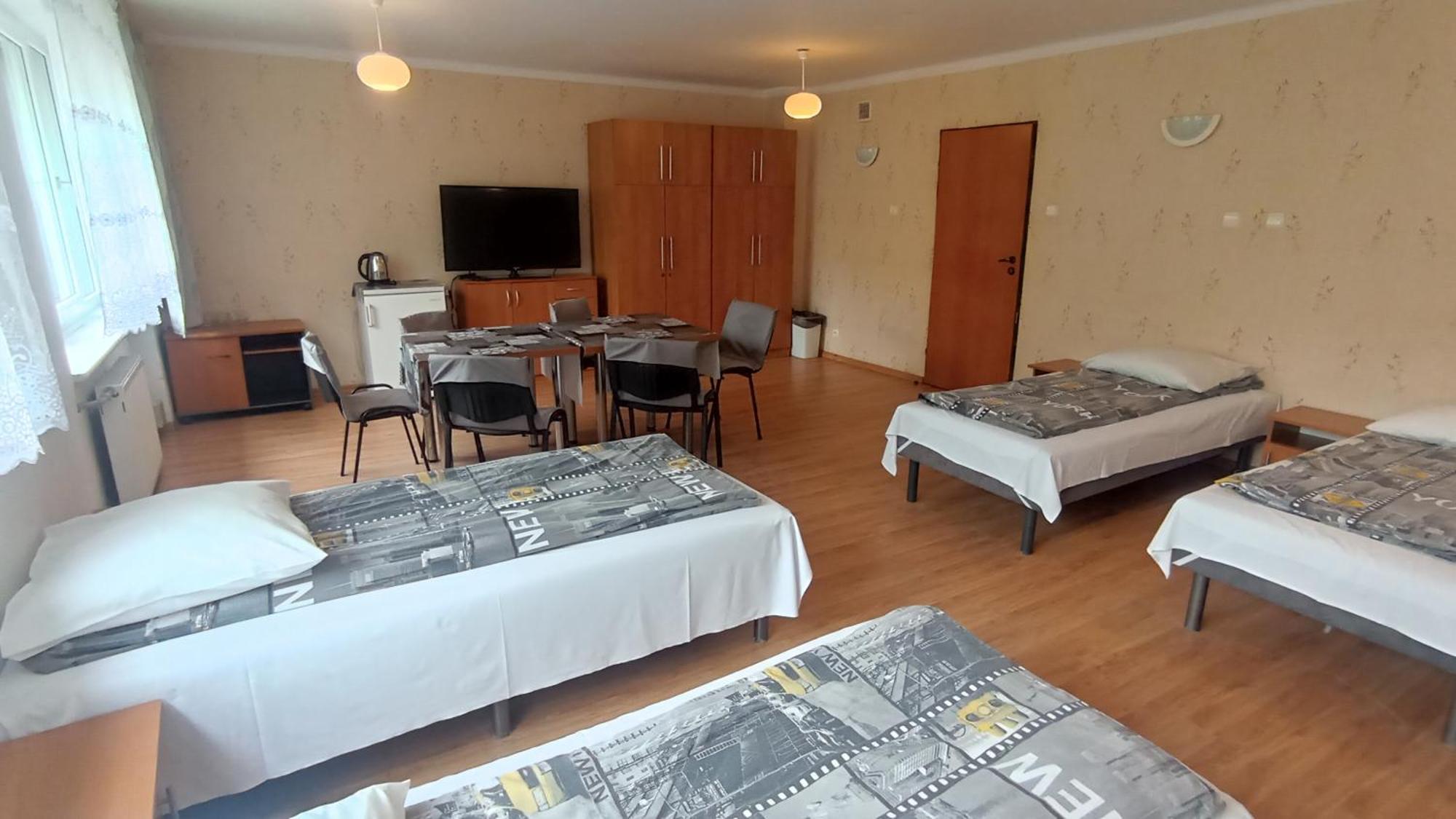 6-Bed Mixed Dormitory Room