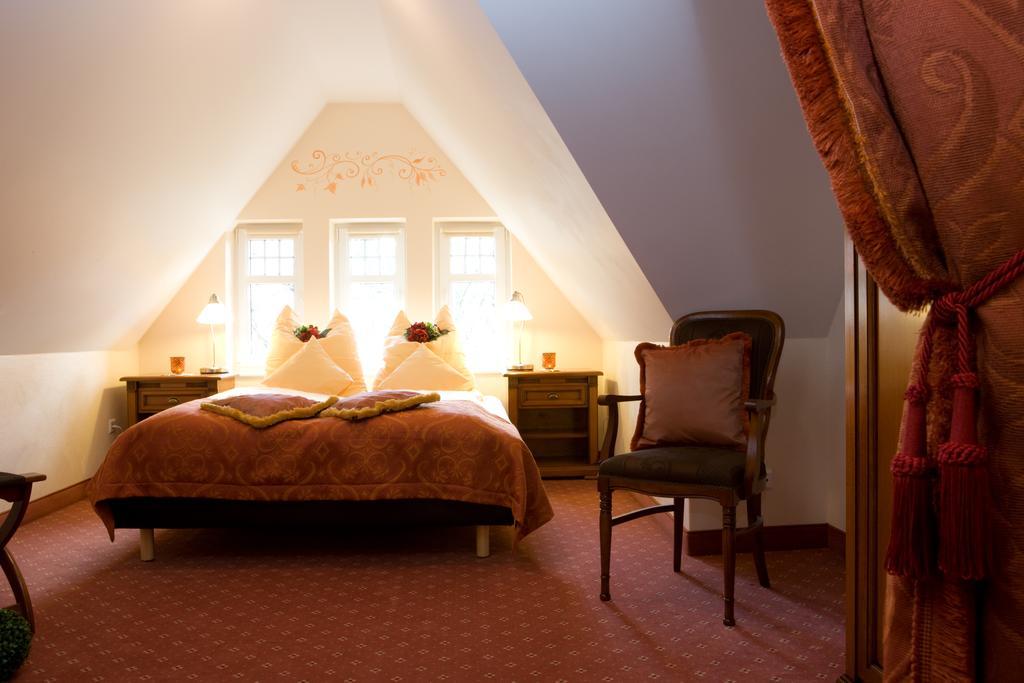One-Bedroom Queen Suite a Double Bath